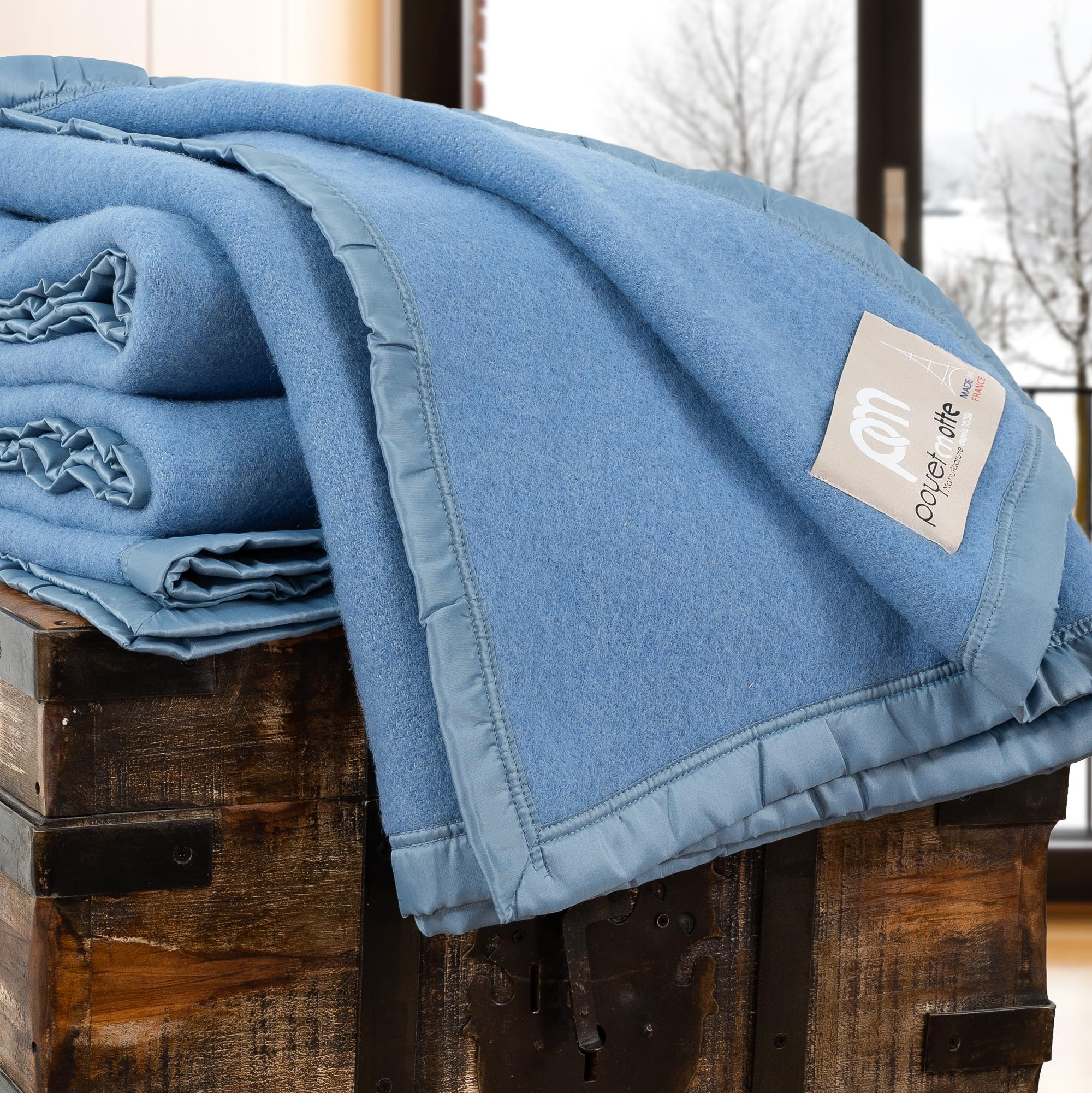 Poyet Motte Rivoli 100% Virgin Wool Blanket - 400GSM Medium/Heavy Weight, Machine Washable, Twin Size Blue - Perfect for Cozy Bedding, Sofa Throws & Winter Warmth