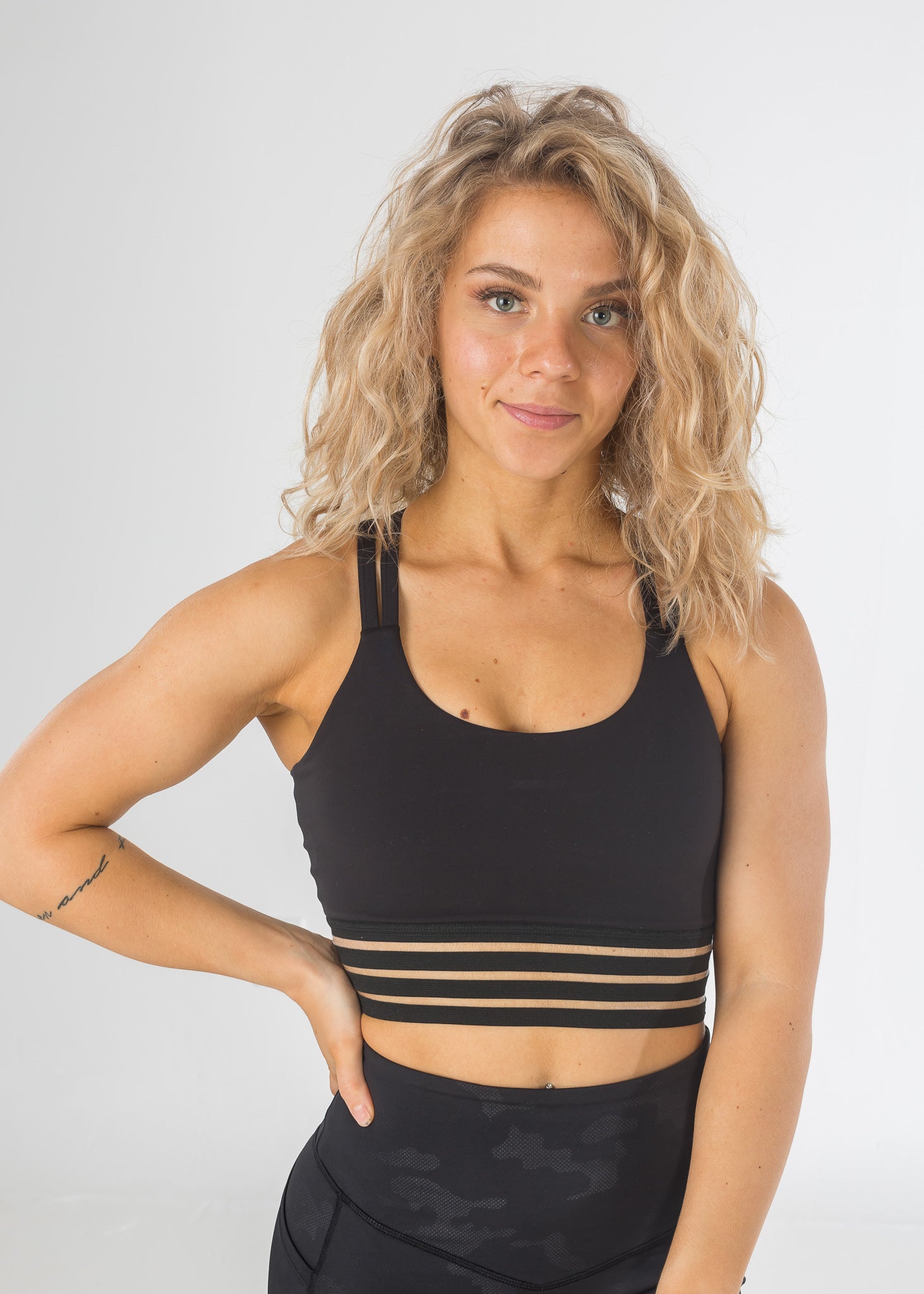 High-Performance Sports Bra for Women - Breathable, Supportive & Comfortable - Ideal for Running, Yoga & Gym Workouts - Black