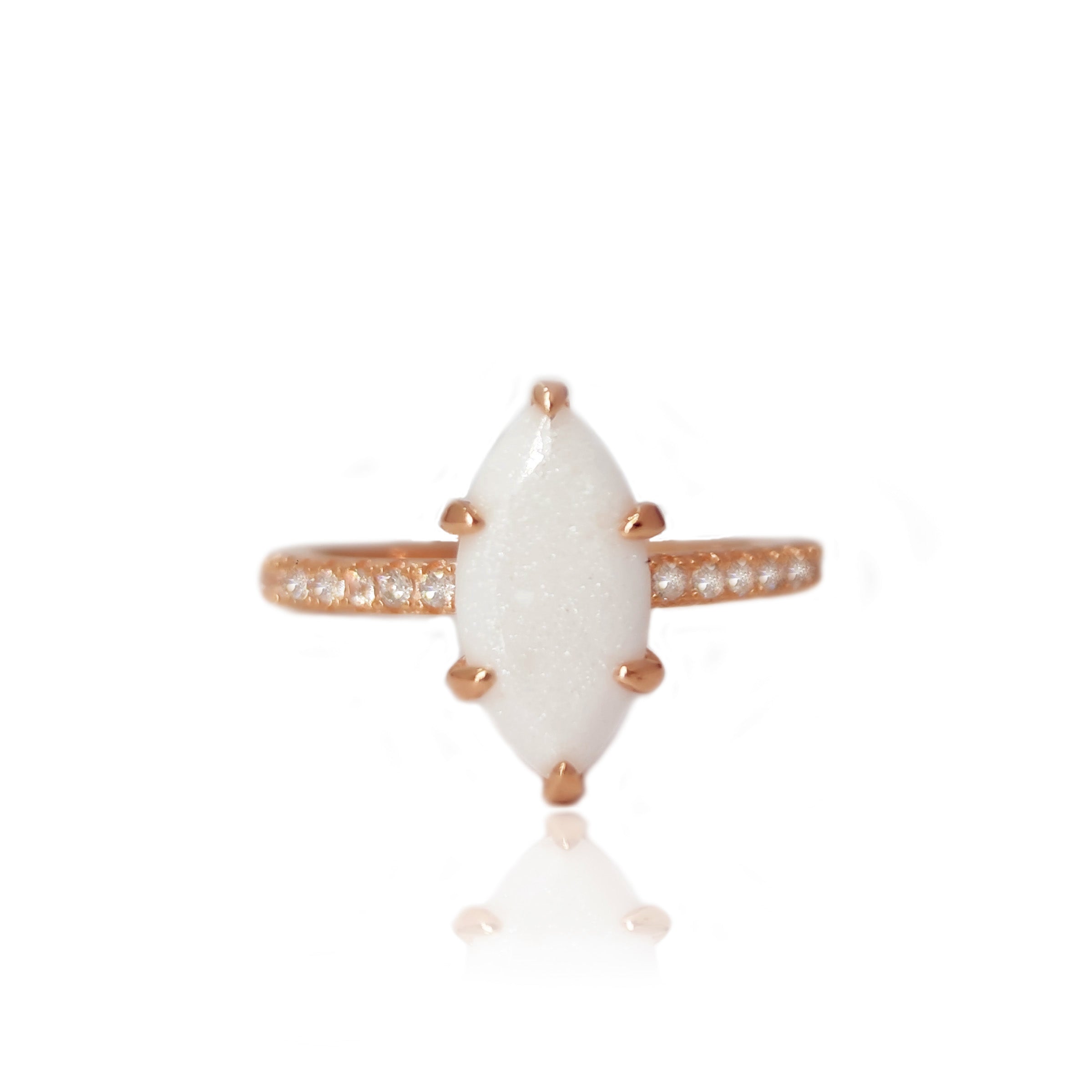 Eternal Light Breastmilk Ring - Memorial Jewelry for Mothers, Keepsake for Breastfeeding Moms - Perfect for Remembrance, Gifts & Special Occasions