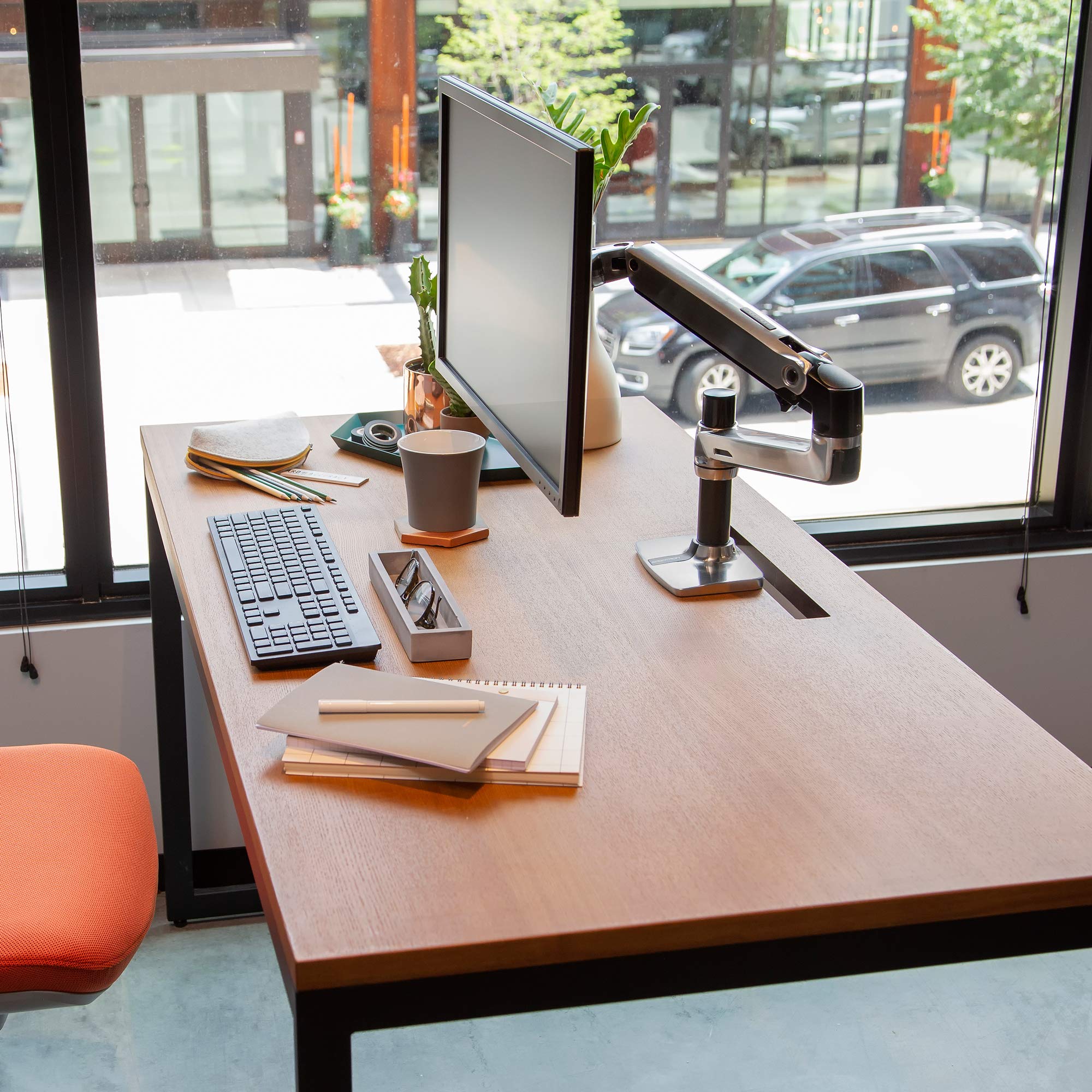 Ergotron LX Single Monitor Arm - Adjustable Desk Mount for 34