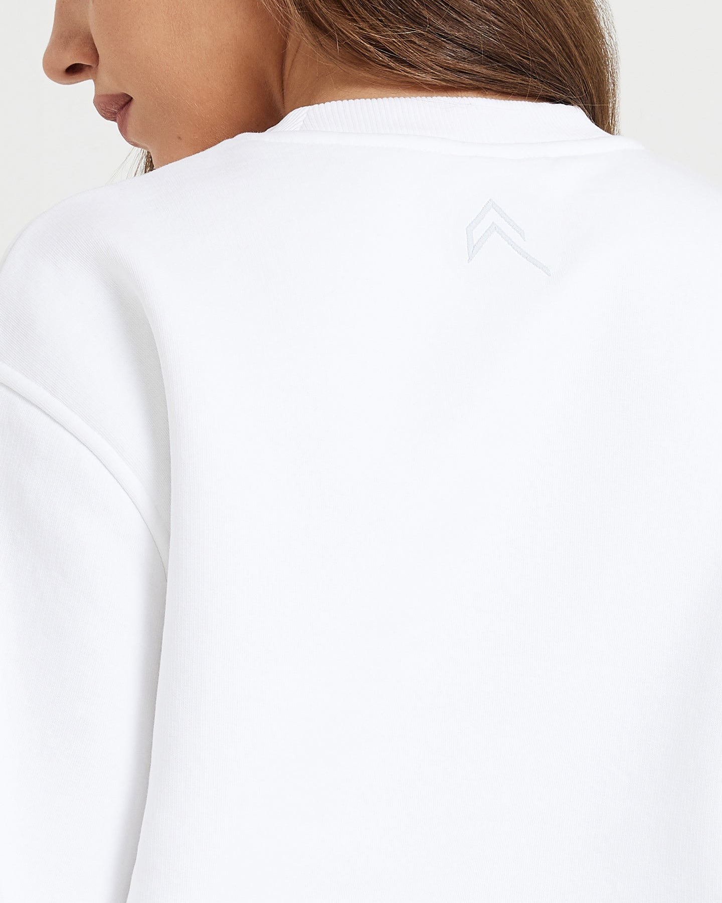 Classic Oversized Crew Neck Sweatshirt for Women - Soft & Comfortable Lounge Wear - Perfect for Relaxing at Home, Casual Outings & Travel