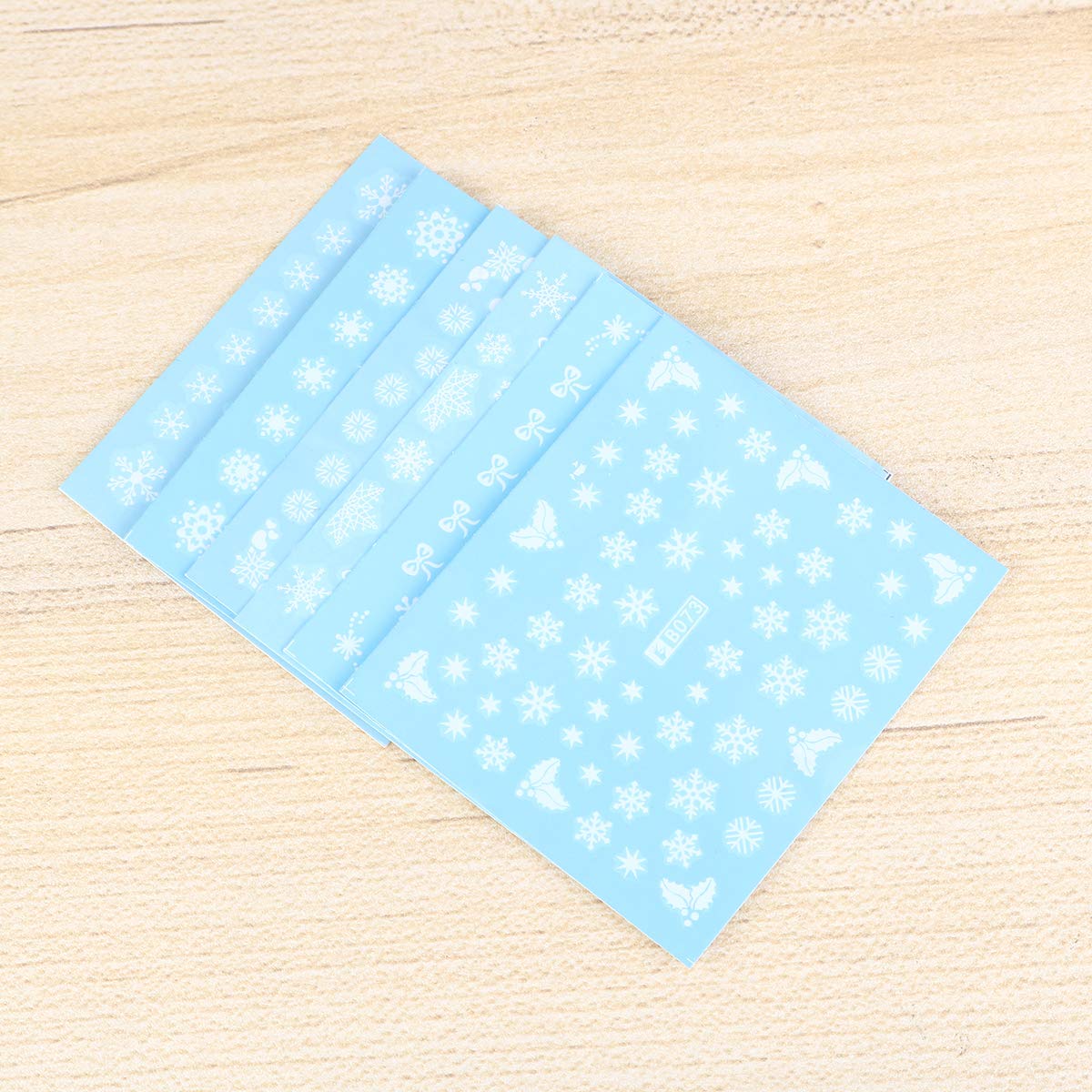 30pcs Winter Gel Nail Stickers - Self-Adhesive Nail Decals for Women & Kids, Christmas Holiday Manicure Decorations, DIY Nail Art Designs for Parties, Gifts & Festive Celebrations