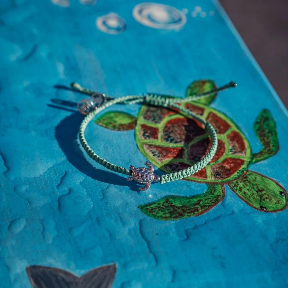4Ocean Ocean Resilience Sea Turtle Bracelet - Eco-Friendly Adjustable Beaded Bracelet for Men & Women - Support Marine Conservation - Perfect for Beach, Travel & Everyday Wear