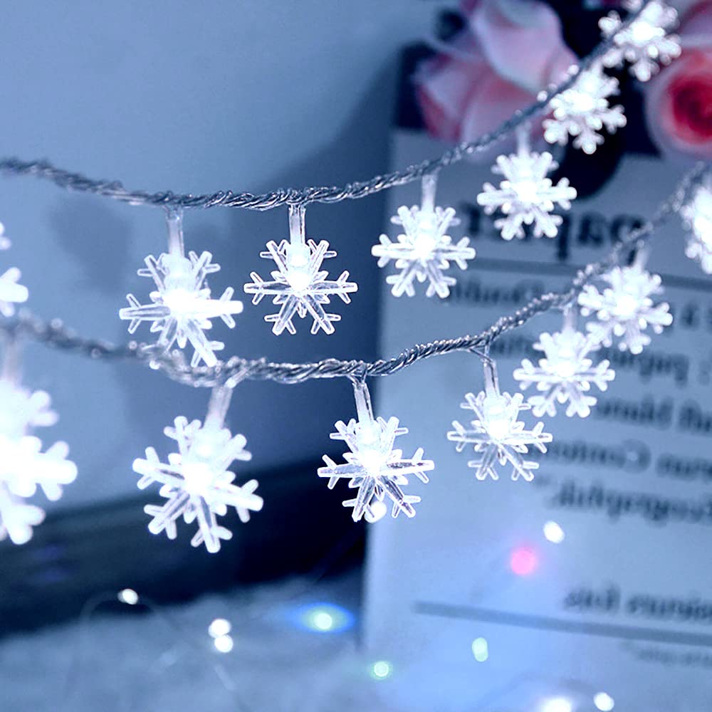 20ft 40 LED Snowflake String Lights - Battery Operated Christmas Fairy Lights for Indoor Outdoor Decor, Bedroom, Garden, Party, Christmas Tree - White - Perfect for Holiday Decorations, Wedding, and Winter Home Decor