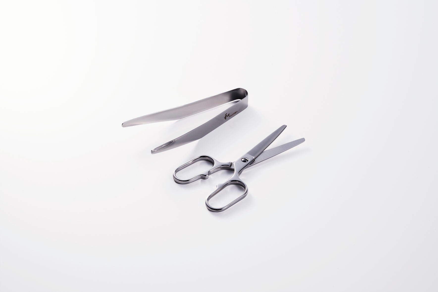 Nagomi Japan Premium Stainless Steel Kitchen Scissors & Tweezers Set - Professional Cooking Shears for Sushi, Herbs, Meat - Ideal for Home Chefs & Sushi Restaurants