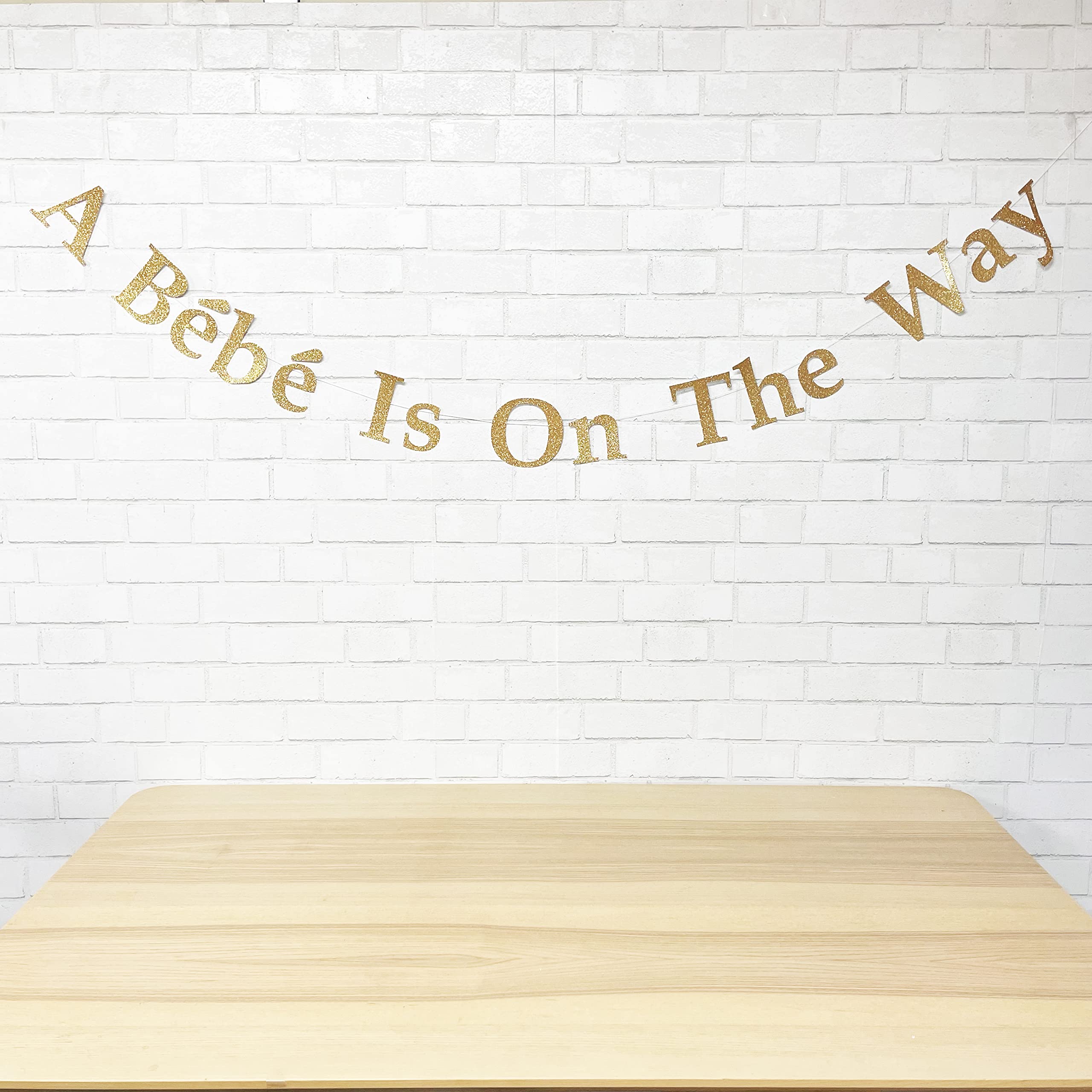 Personalized 'A Bebe Is On The Way' Baby Shower Banner - Custom Gender Reveal & Nursery Decor for Newborn Celebrations