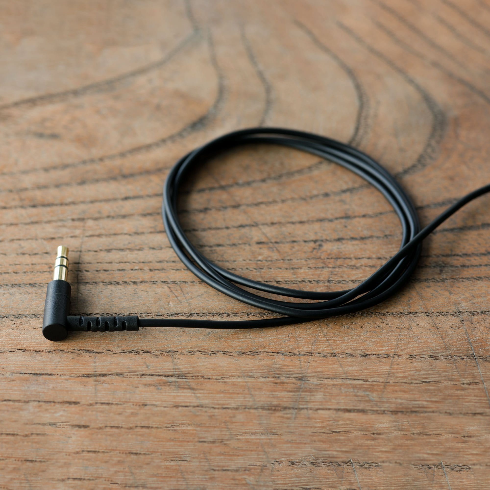 Final Audio E2000 High-Fidelity In-Ear Earphones with Dynamic Driver - Perfect for Music, Gaming & Travel