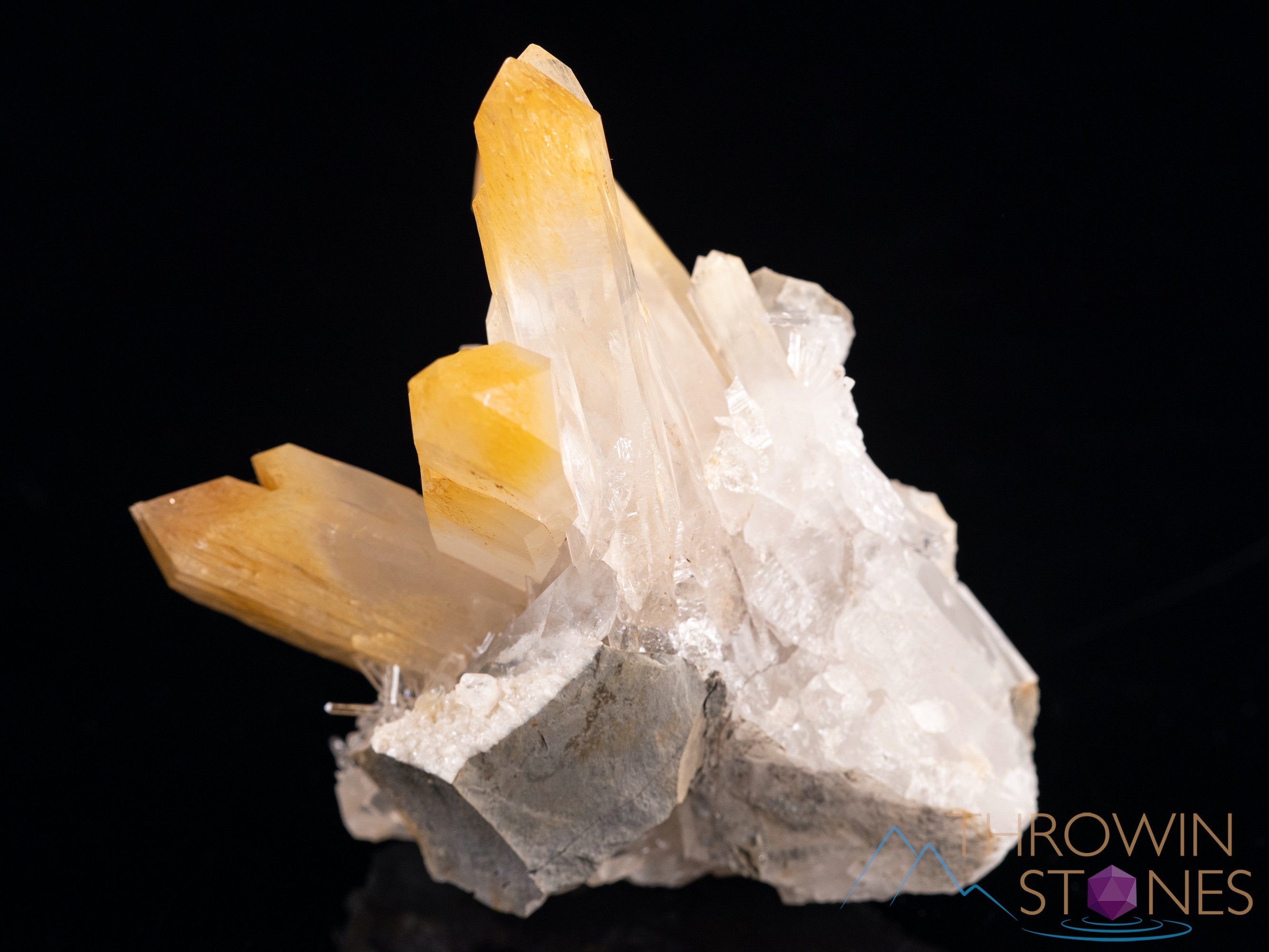 Natural QUARTZ Mango Raw Crystal Cluster - Healing Stone for Home Decor, Spiritual Gifts & Feng Shui | Perfect for Meditation, Office Desk Display & Housewarming Presents (39221)