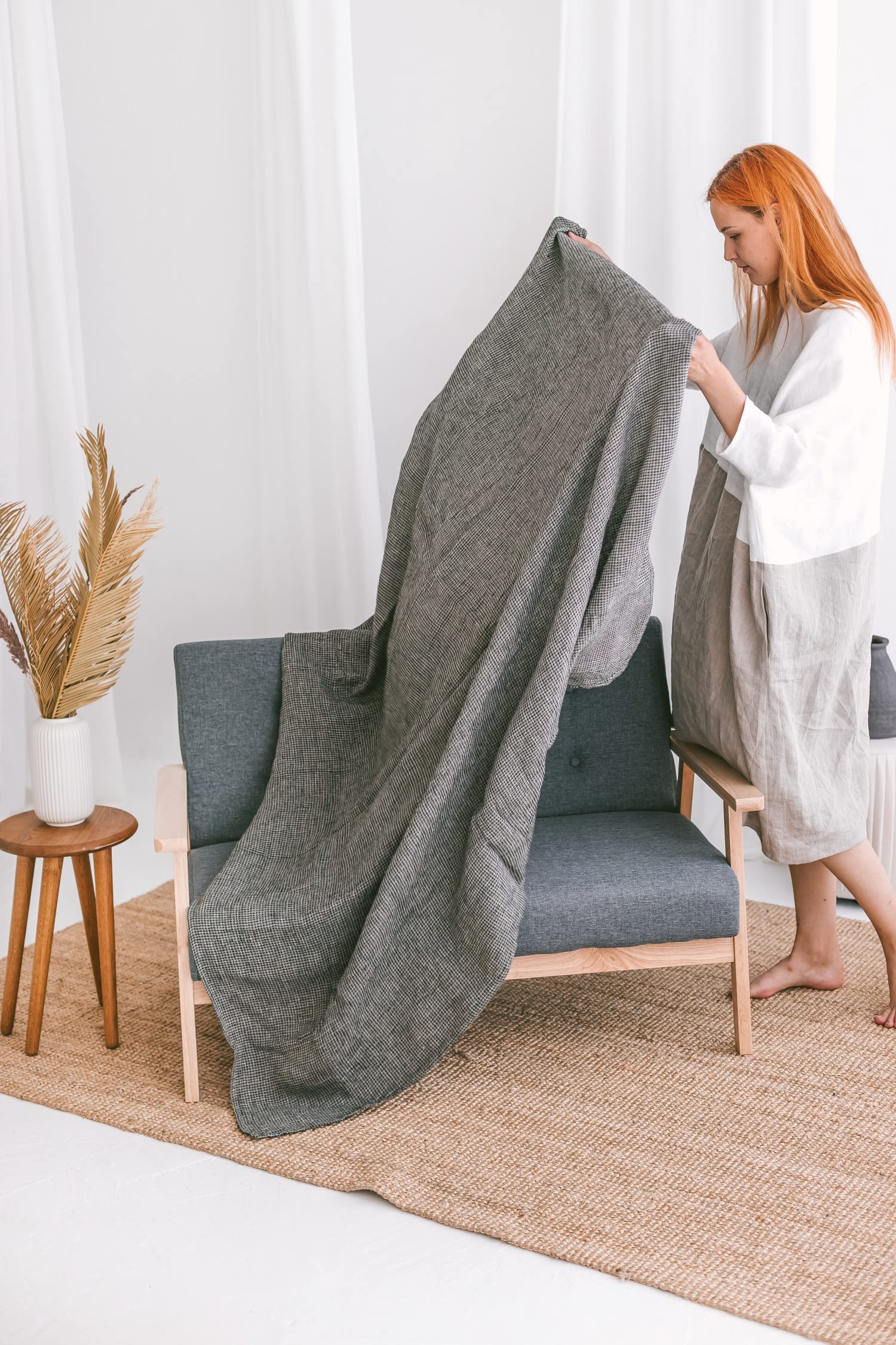 Premium 100% Flax Linen Throw Blanket - Extra Large 60x80 Inch Waffle Weave Blanket in Black & Natural | Lightweight, Quick-Drying & Absorbent | Perfect for Bed, Sofa, Beach, Picnic & Spa Use