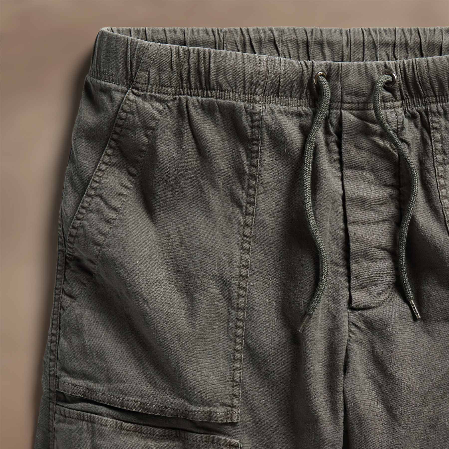 Men's Linen Blend Utility Shorts in Granite Pigment - Comfortable Casual Wear for Summer Outdoor Activities