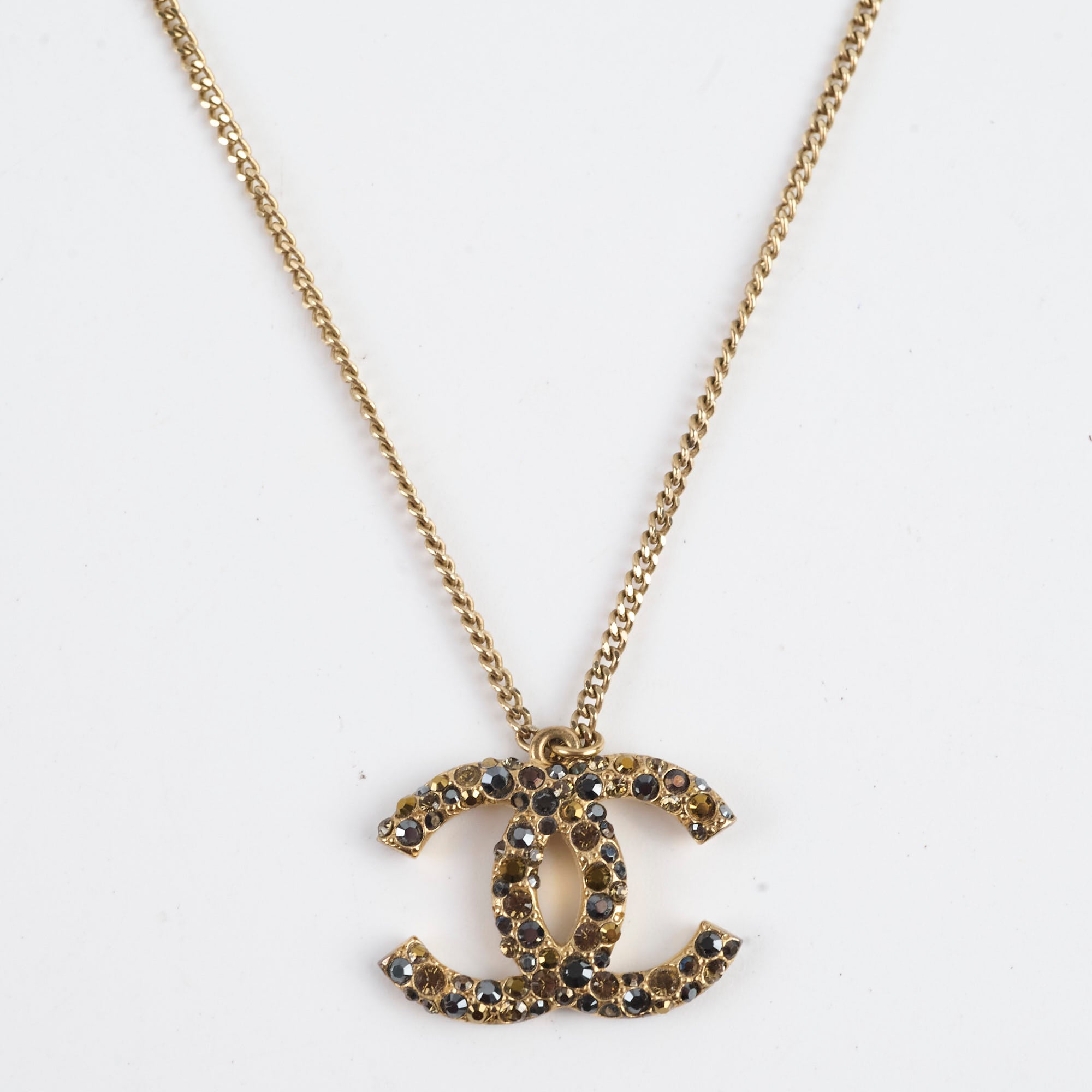 Chanel CC Logo Crystal Necklace for Women - Elegant Luxury Pendant Jewelry Gift for Birthday, Anniversary & Special Occasions