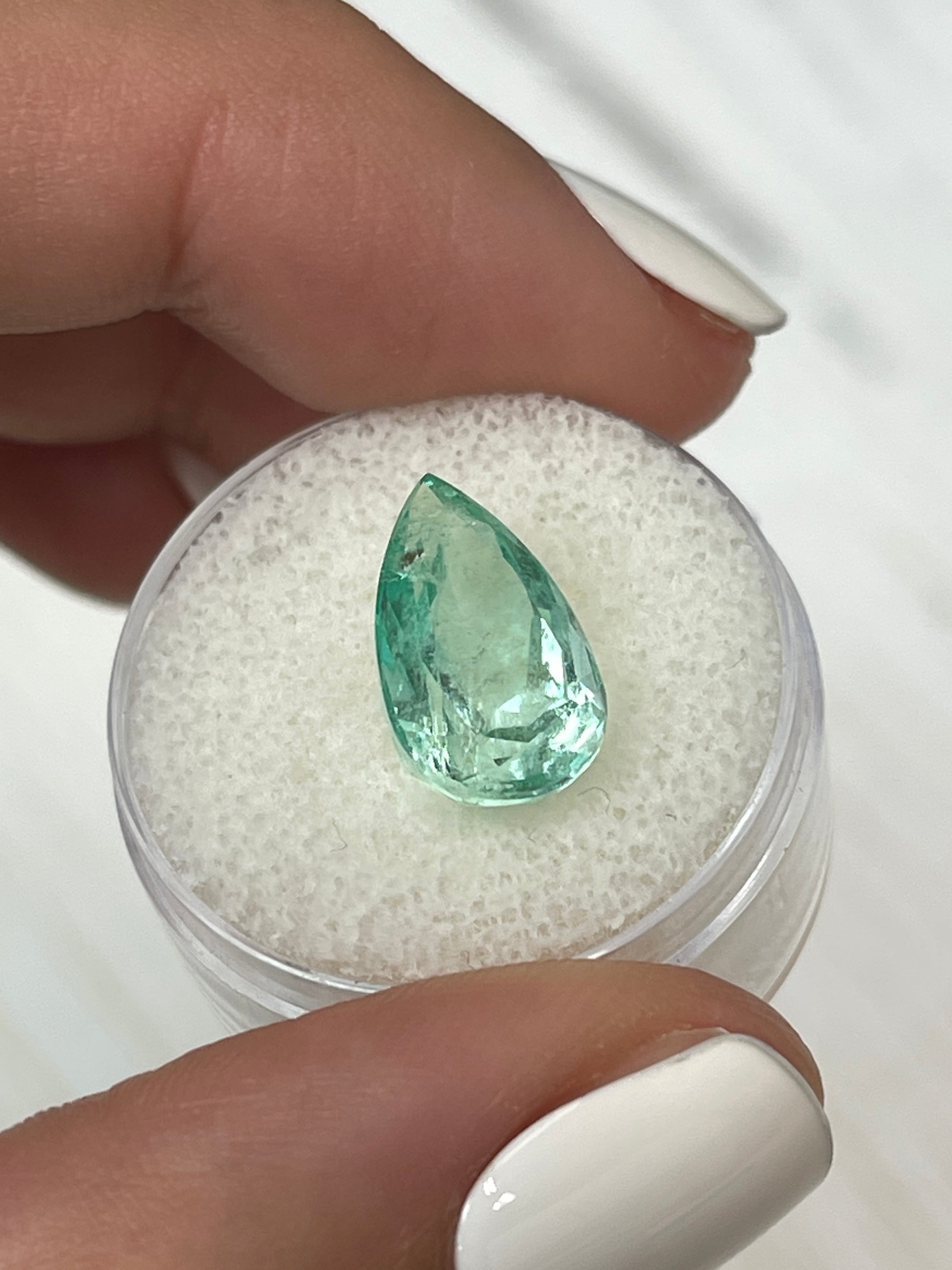 5.57 Carat Natural Colombian Emerald Pear Cut Loose Gemstone - Radiant Light Green for Jewelry Making & Engagement Rings