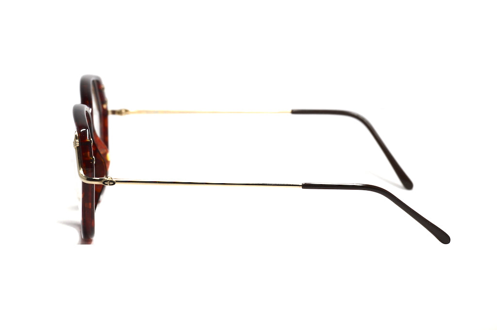 Christian Dior 2595 Sunglasses - Luxury Designer Shades for Women & Men - UV Protection & Fashion Statement - Perfect for Beach, Driving & Outdoor Activities