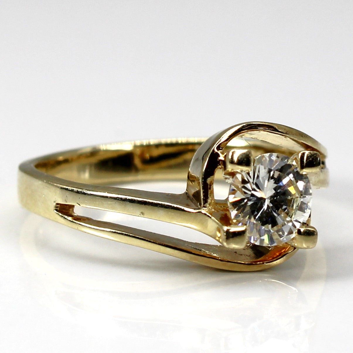 0.60ct Bypass Solitaire Diamond Ring - Size 6.5 - Elegant Engagement & Wedding Jewelry for Women - Perfect for Proposals, Anniversaries & Special Occasions