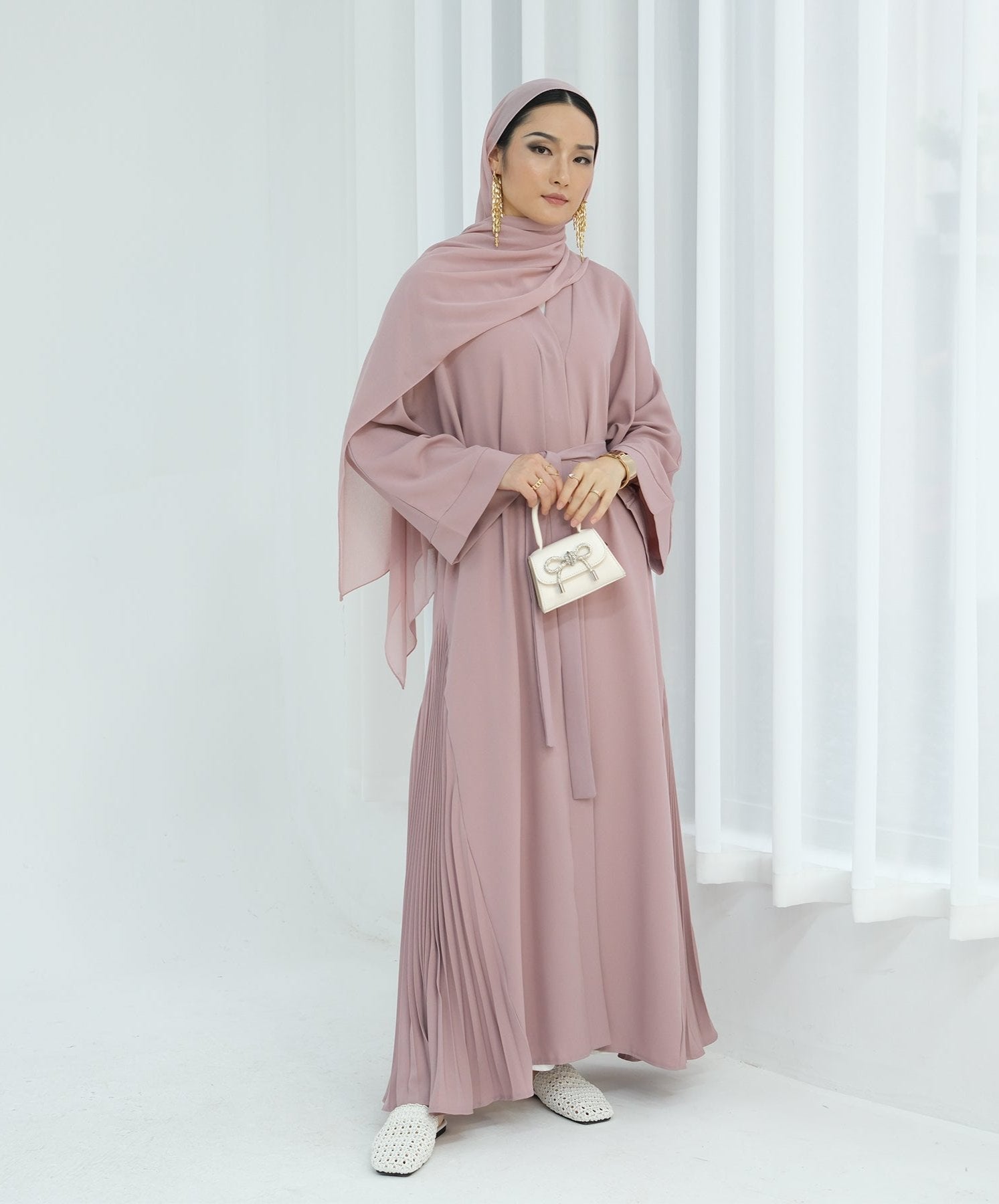 Hera Open Abaya Kimono - Pink Floral Loose Dress for Women | Modest Muslim Fashion | Perfect for Prayer, Eid, and Special Occasions
