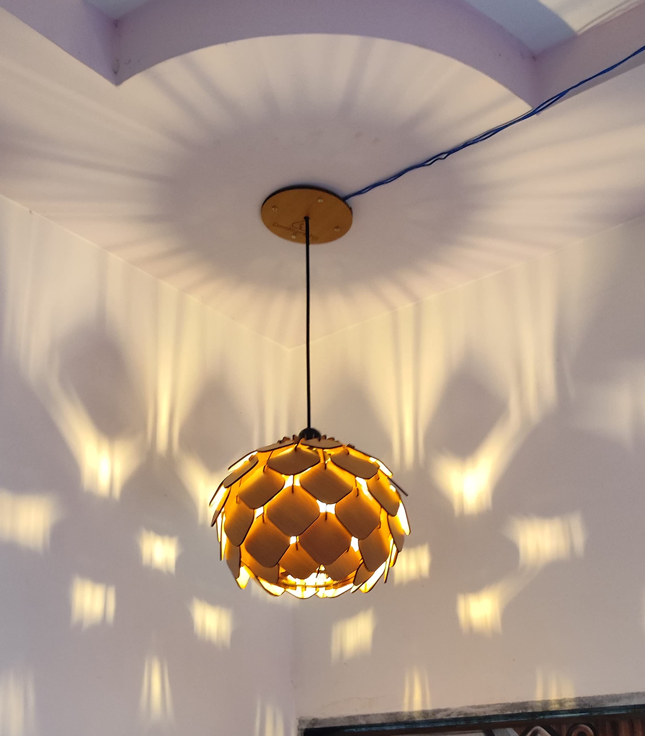 Handcrafted Wooden Pendant Lamp - Small Wooden Ceiling Light, Natural Wood Hanging Chandelier for Living Room, Bedroom & Dining Room Decor
