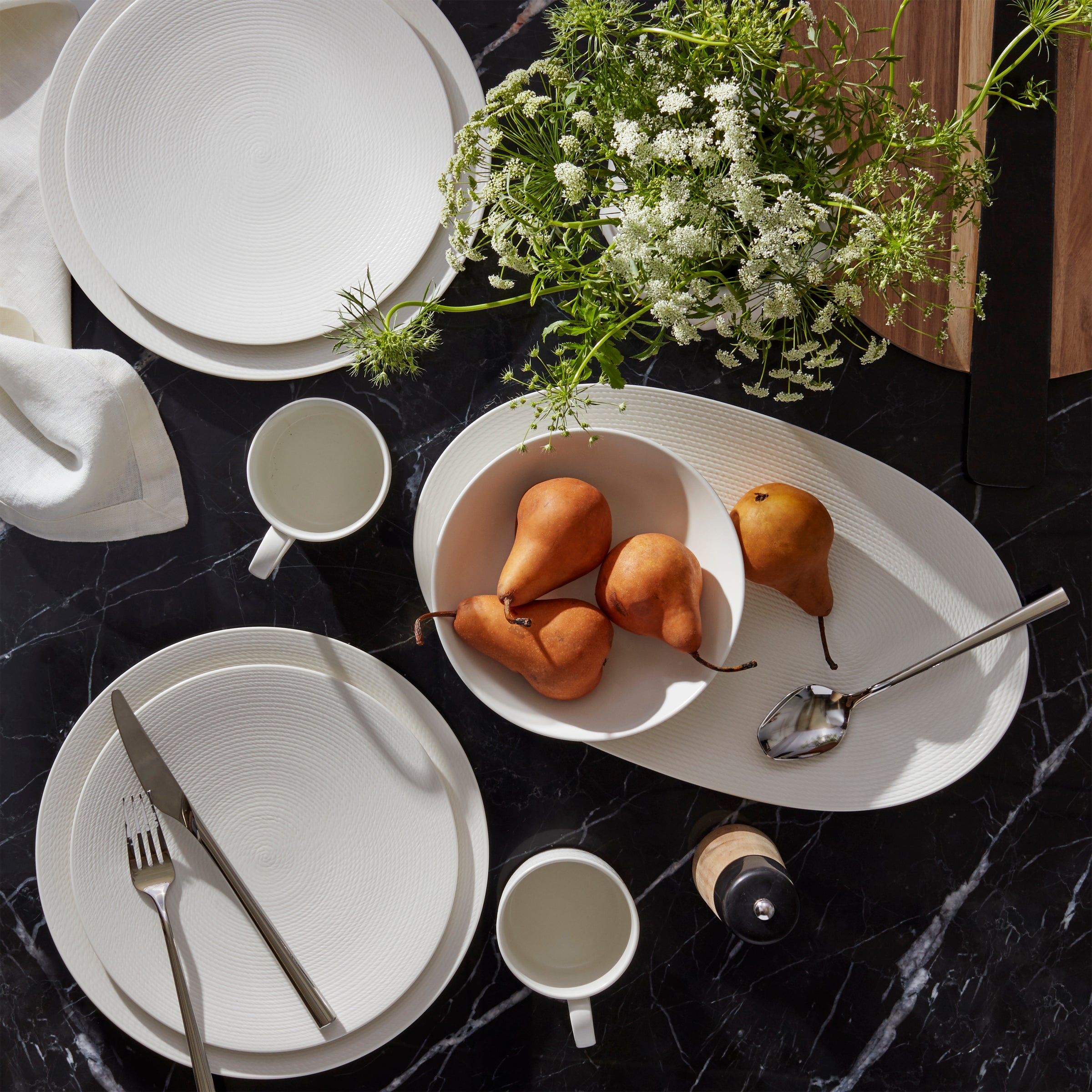 LX Collective White Fruit Bowls Set of 4 - Elegant Ceramic Serving Bowls for Fruits, Snacks, Salads - Perfect for Kitchen, Dining Table, Party & Home Decor