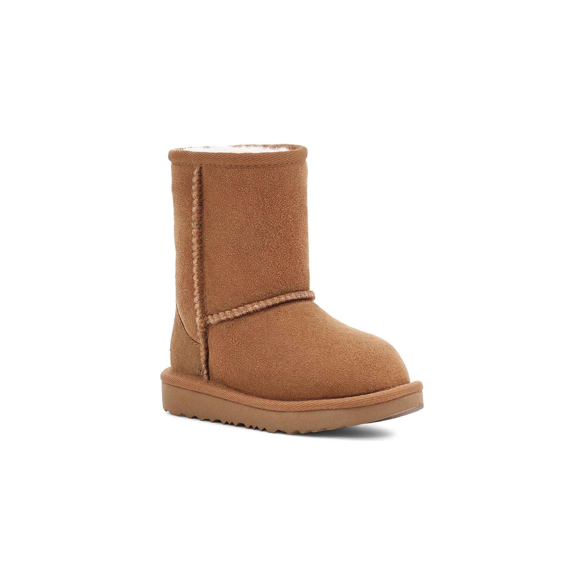 UGG Toddler's Classic II Boot in Chestnut - Warm Winter Boots for Kids | Perfect for Snow, Outdoor Play & Cold Weather