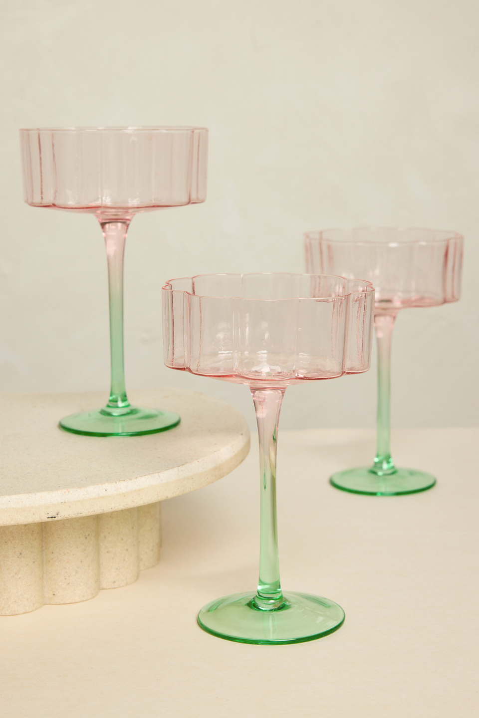 Bloom Wavy Pink Green Cocktail Glass - Elegant Handmade Drinking Cup for Margaritas, Mojitos & Party Drinks - Perfect for Home Bars, Weddings & Cocktail Parties