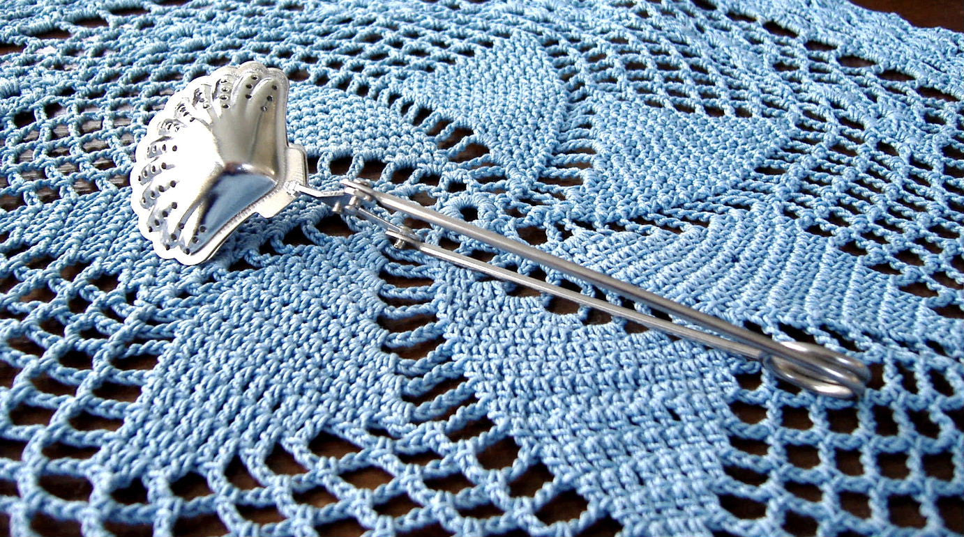 Stainless Steel Seashell Tea Infuser - Scissor Style Loose Leaf Tea Strainer for Cup, Mug & Teapot - Perfect for Herbal, Green & Black Tea Brewing at Home or Office