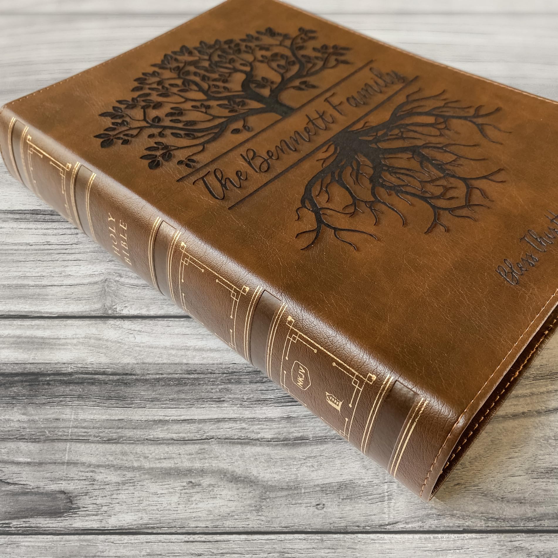 NKJV Family Tree Wide Margin Bible - Personalized Custom Illustration with Your Family Name & Date - Perfect Gift for Weddings, Baptisms, Graduations & Birthdays - Ideal for Family Devotions, Heirloom Keepsakes & Special Occasions