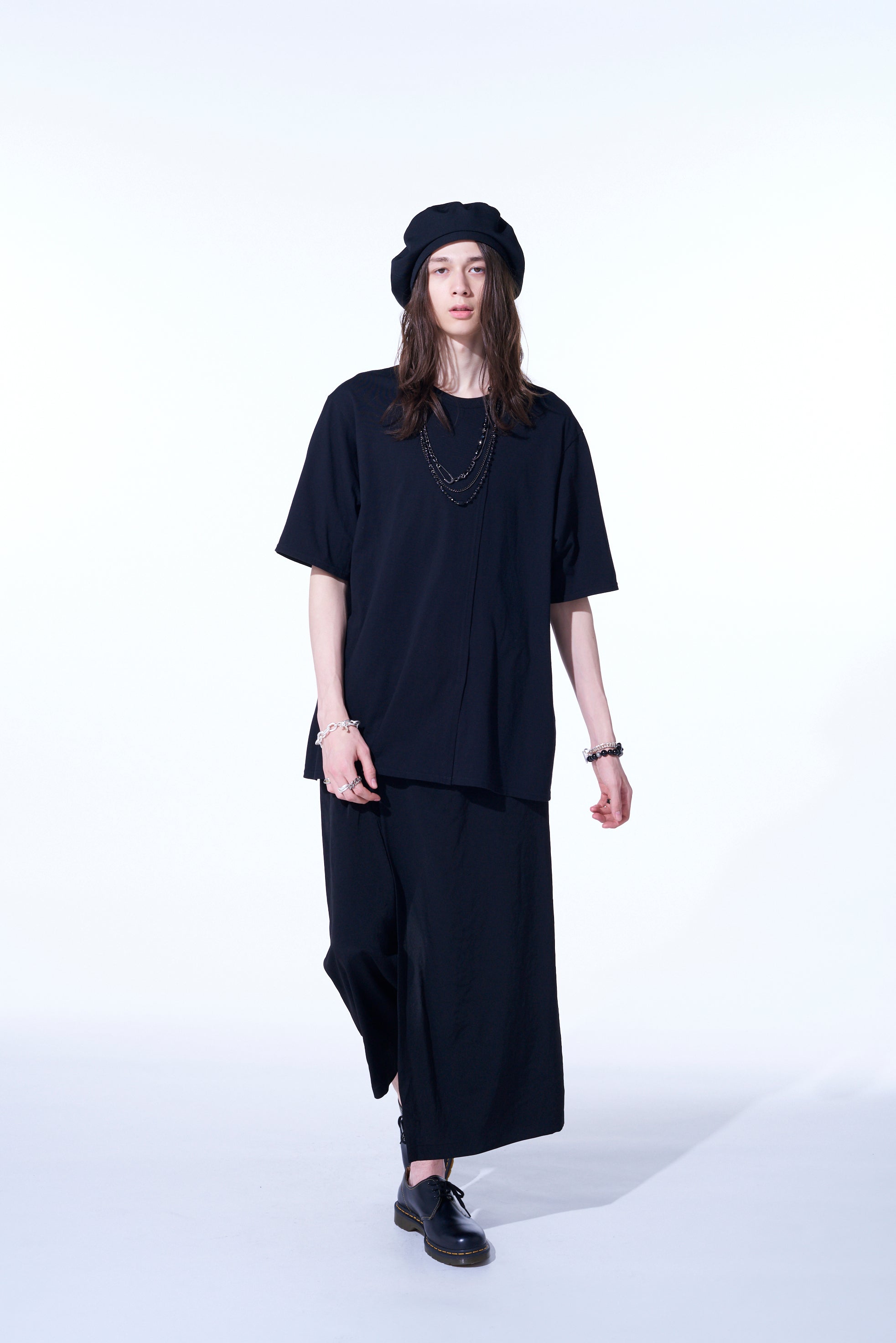 Soft Cotton Jersey Vertically Grafted T-Shirt with Side Slit Hem - Casual Streetwear & Layering Essential for Men & Women