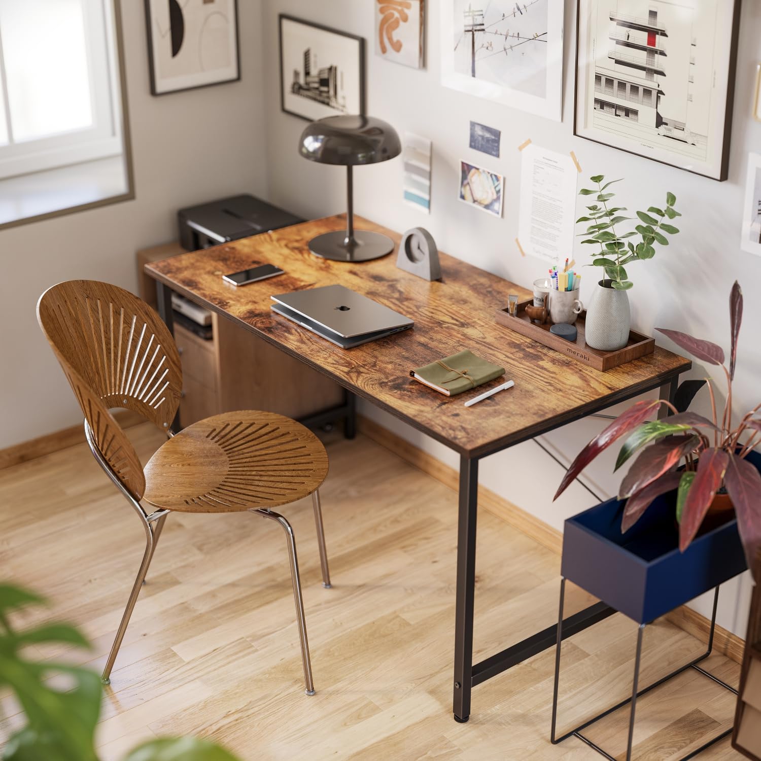 FEZIBO 32 Inch Small Computer Desk - Modern Simple Style Home Office Desk for PC, Study & Writing | Perfect for Small Spaces, Dorm Rooms & Apartment Workstations
