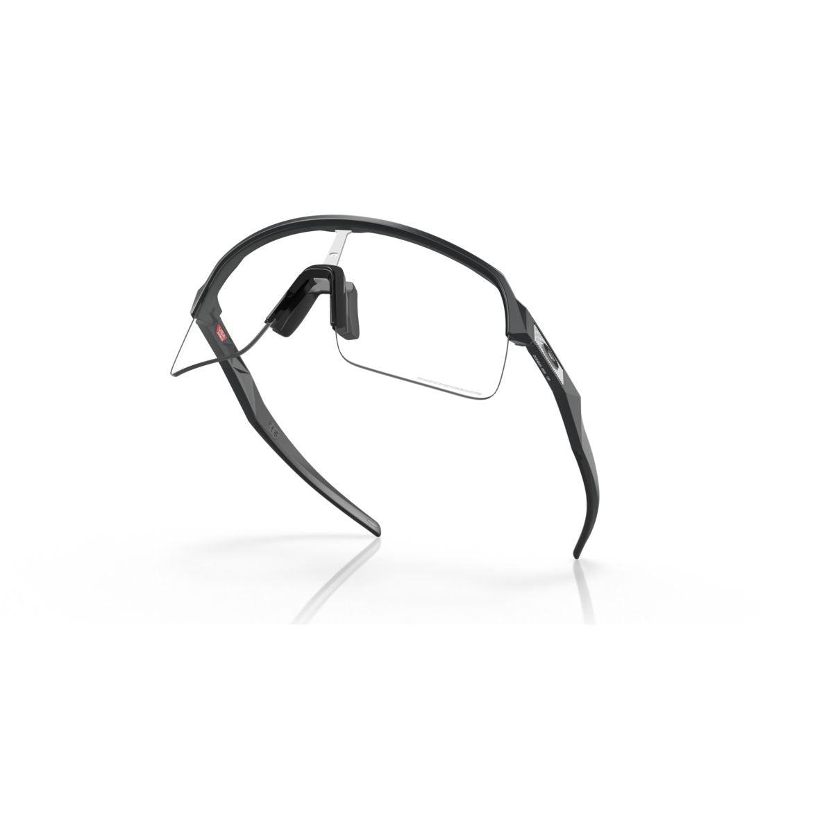 Oakley Sutro Lite Sunglasses - Low Bridge Fit, Matte Carbon Frame, Clear to Black Iridium Photochromic Lenses (Model 0OO9463A 946318) for Cycling, Running & Outdoor Sports