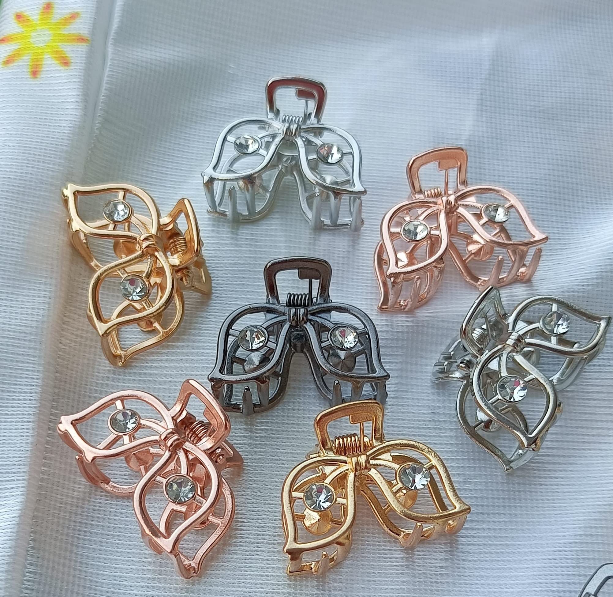 Stylish Unisex Hair Clips & Bows Set - 6 Pack Alligator Clips with Grosgrain Ribbon & Metal Claw for Girls & Women | Perfect for School, Parties & Daily Hair Accessories | Luxury Satin Scrunchies Included