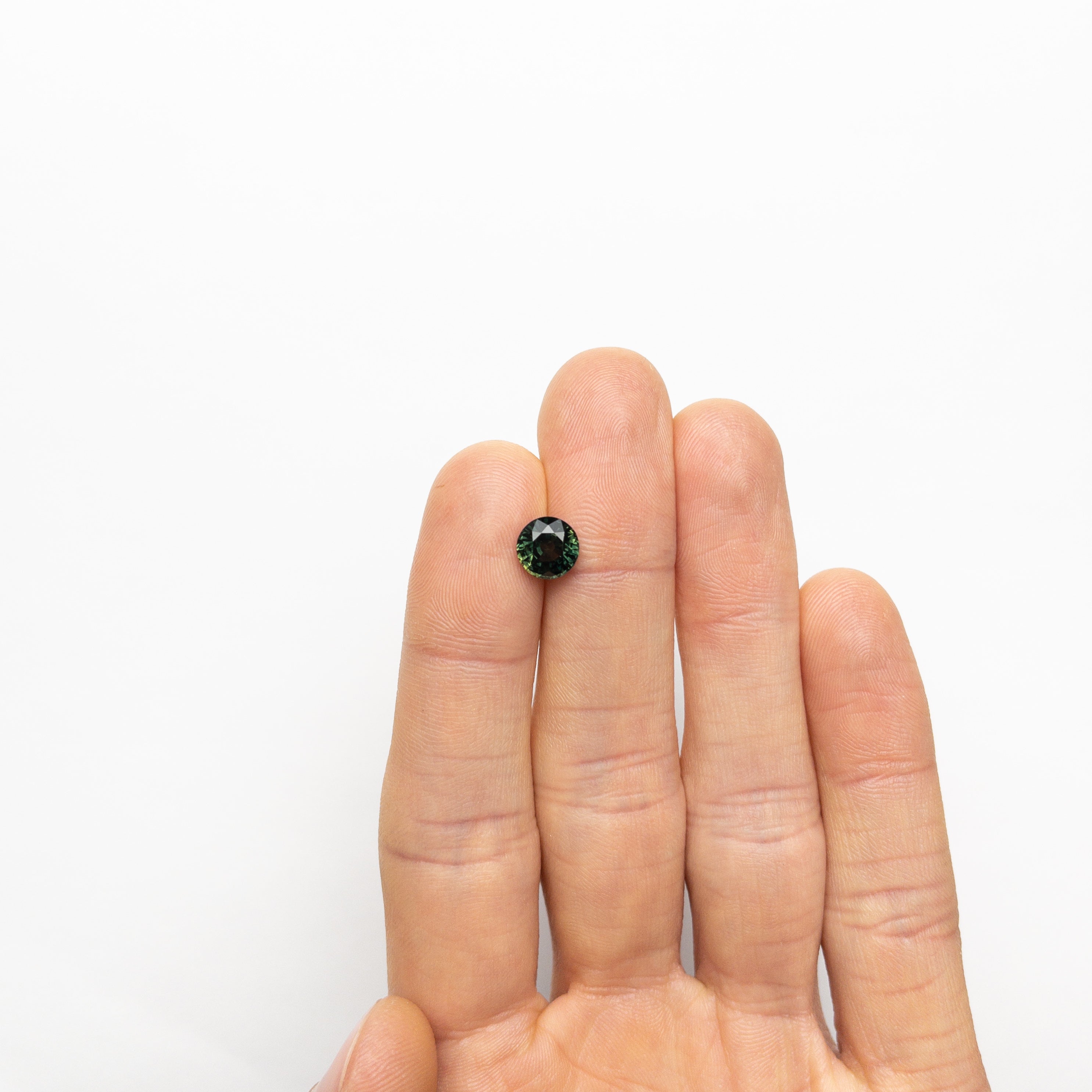 2.19ct Round Brilliant Sapphire Gemstone - 7.59x7.55x4.81mm Natural Blue Sapphire for Engagement Rings & Jewelry Making