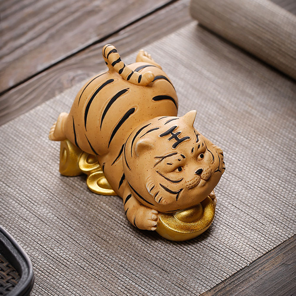 Lucky Tiger Ceramic Tea Pet - Chinese Zodiac Tea Companion for Good Fortune, Perfect for Tea Ceremonies & Home Decor