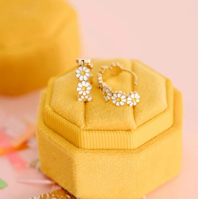 Pierced Co Daisy Huggie Earrings - Minimalist Gold Hoop Huggies for Women - Perfect for Everyday Wear, Date Nights & Gifting