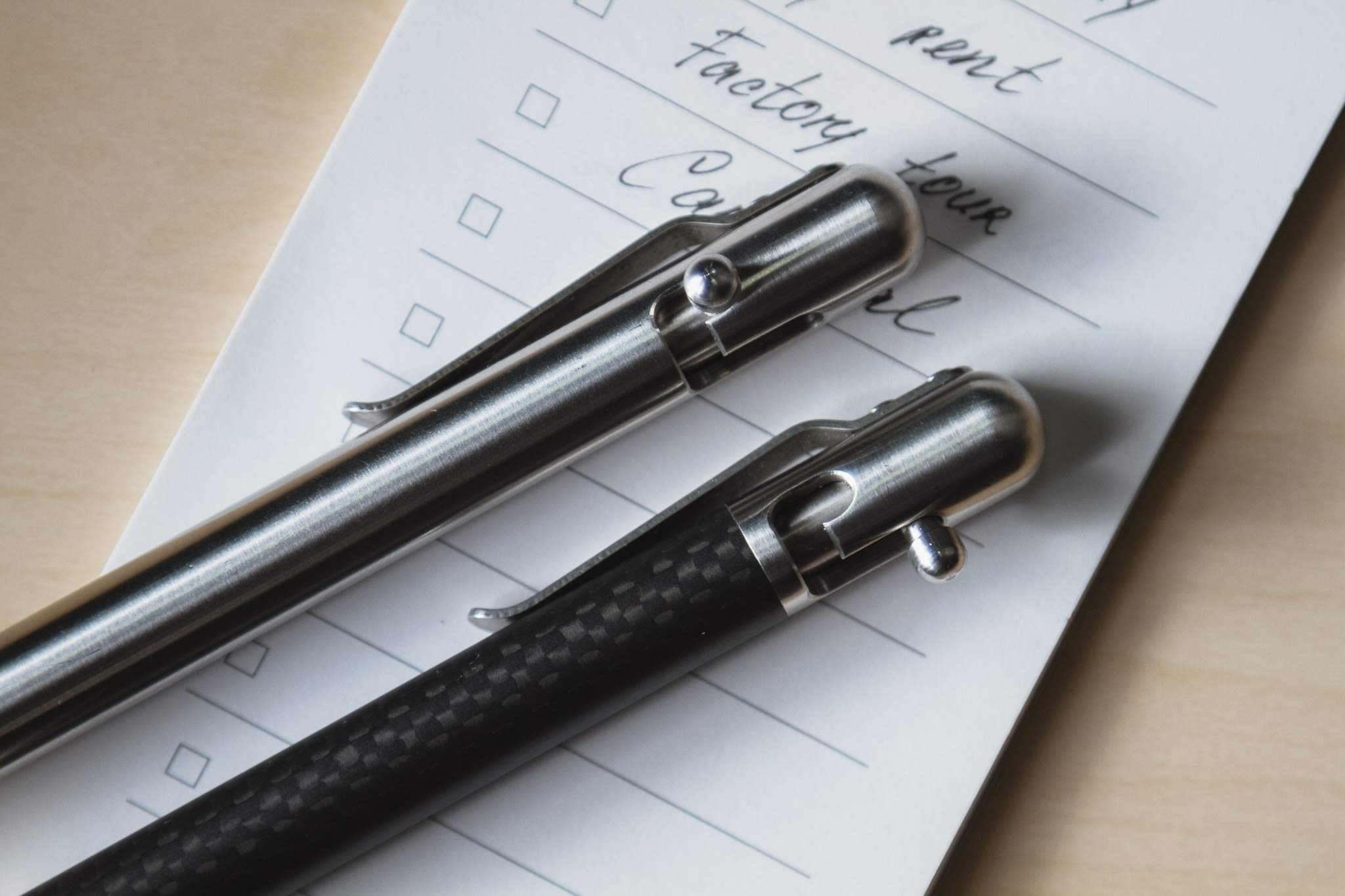 Premium Bolt-Action Pen Set with 2 Extra Black Ink Refills - Carbon Fiber & Stainless Steel Ballpoint Pen Gift for Men & Women - Perfect for Office, Business Meetings & Everyday Writing