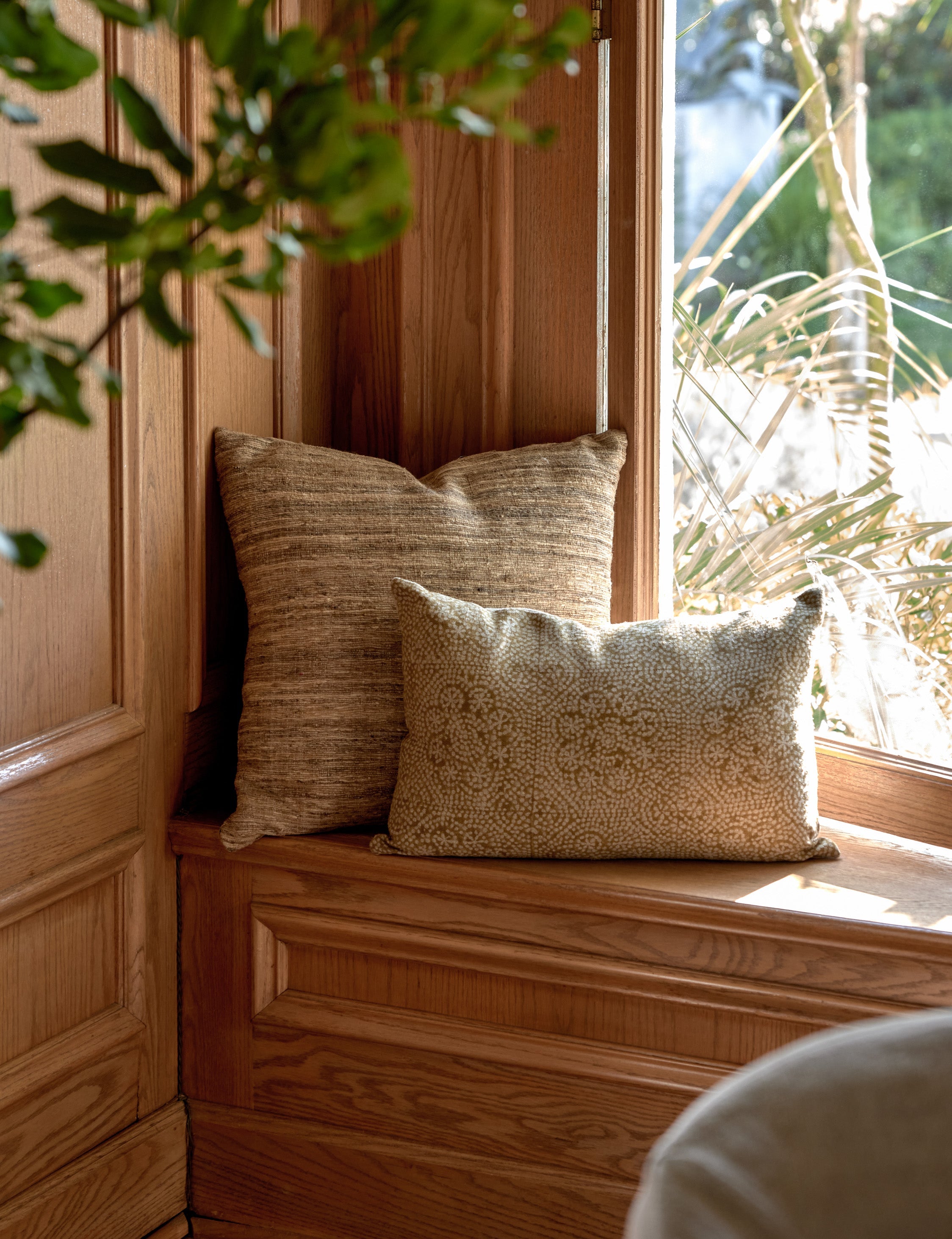 Alaina Pillow - Ultra Soft Memory Foam Pillow for Neck Pain Relief & Side Sleepers - Perfect for Home, Office & Travel Use
