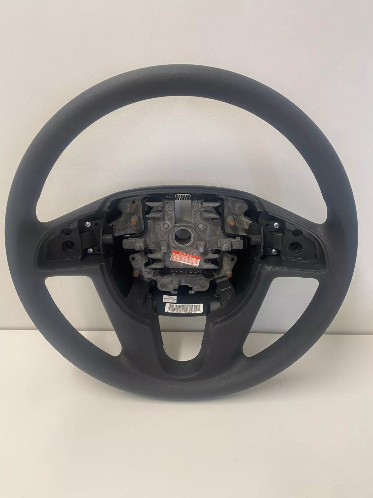 Genuine Holden VE Commodore Omega Steering Wheel - Premium Replacement Part for Smooth Driving | Perfect for Commodore VE Models & Car Enthusiasts