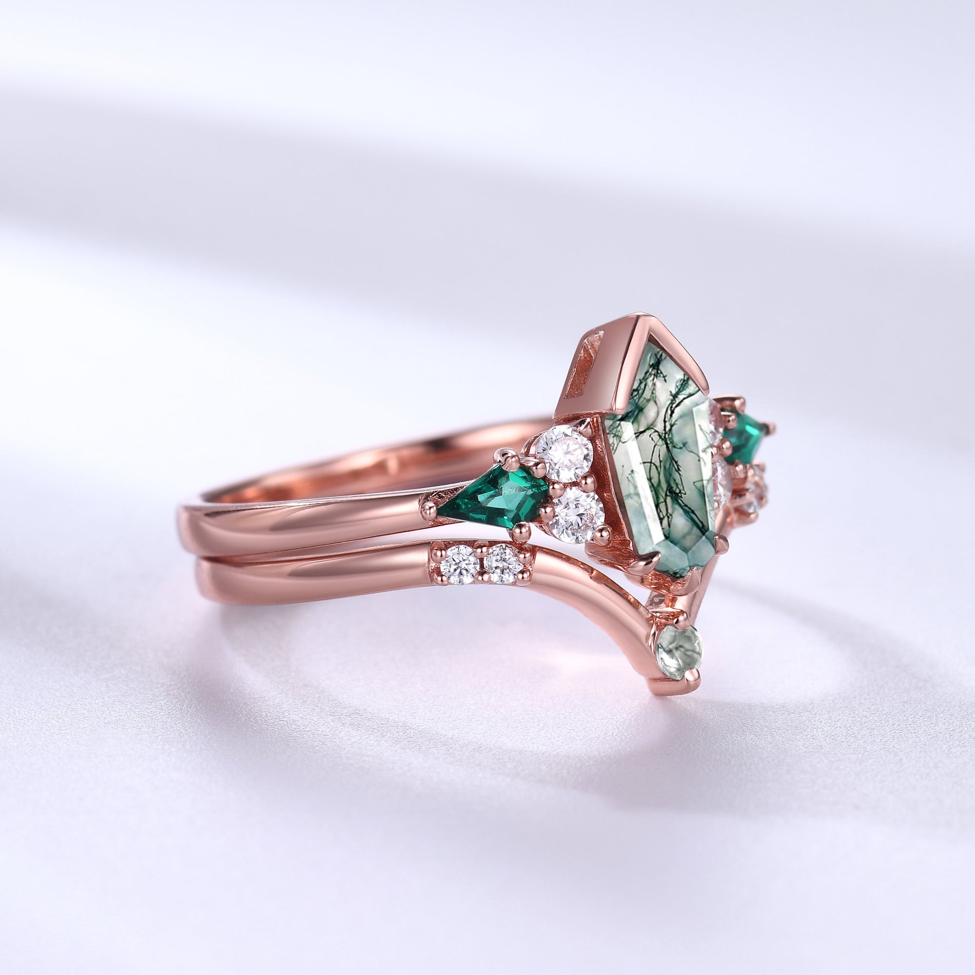 Unique Moss Agate Wedding Ring Set in Rose Gold - Gothic Engagement Ring with Coffin Shield Cut - Perfect for Alternative Weddings, Dark Romance & Gothic Bridal Jewelry