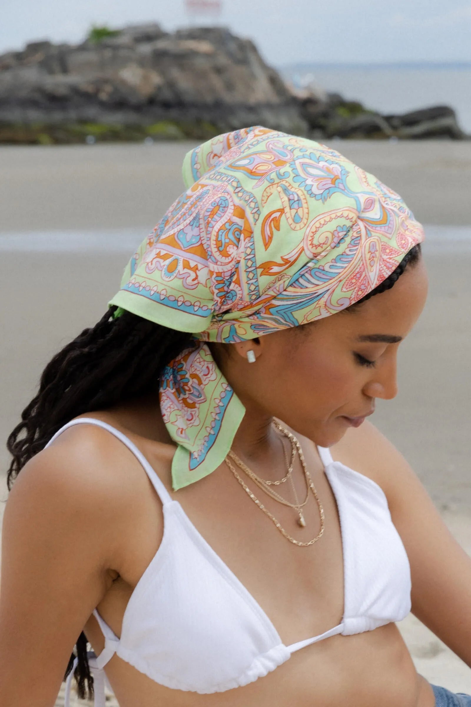 Stylish Paisley Print Bandana - Soft Cotton Fashion Scarf for Men & Women - Perfect for Outdoor Activities, Music Festivals, and Casual Wear