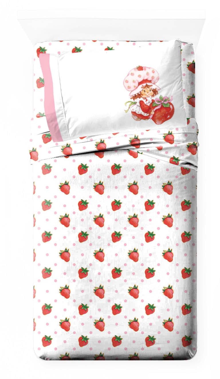 Jay Franco Strawberry Shortcake Twin Size 3-Piece Bedding Set | Super Soft Microfiber Sheets with Reversible Pillow Cover | Perfect for Kids' Bedrooms, Sleepovers & Nursery Decor