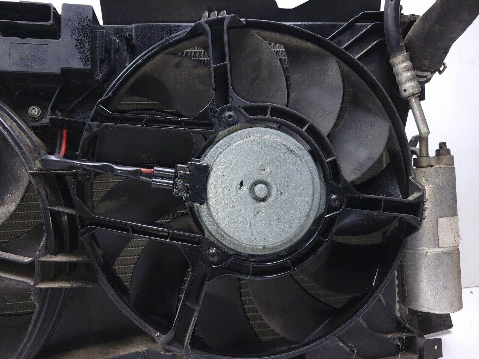 2003-2007 Saab 9-3 Radiator Shroud Fan Intercooler Condenser 2.0L Aero OEM Replacement Part - Perfect for Engine Cooling System Repair & Maintenance