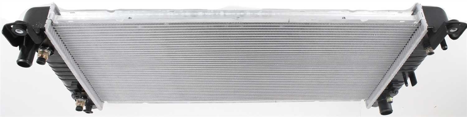 Go-Parts Aluminum Core Radiator for 1999-2006 Chevy Silverado 1500/2500/3500 - Compatible with 6.0L V8 Engine, 1-Row Design with Oil Cooler - Direct Replacement for 2000-2007 Classic Models - Perfect for Off-Roading, Towing & Heavy-Duty Truck Maintenance