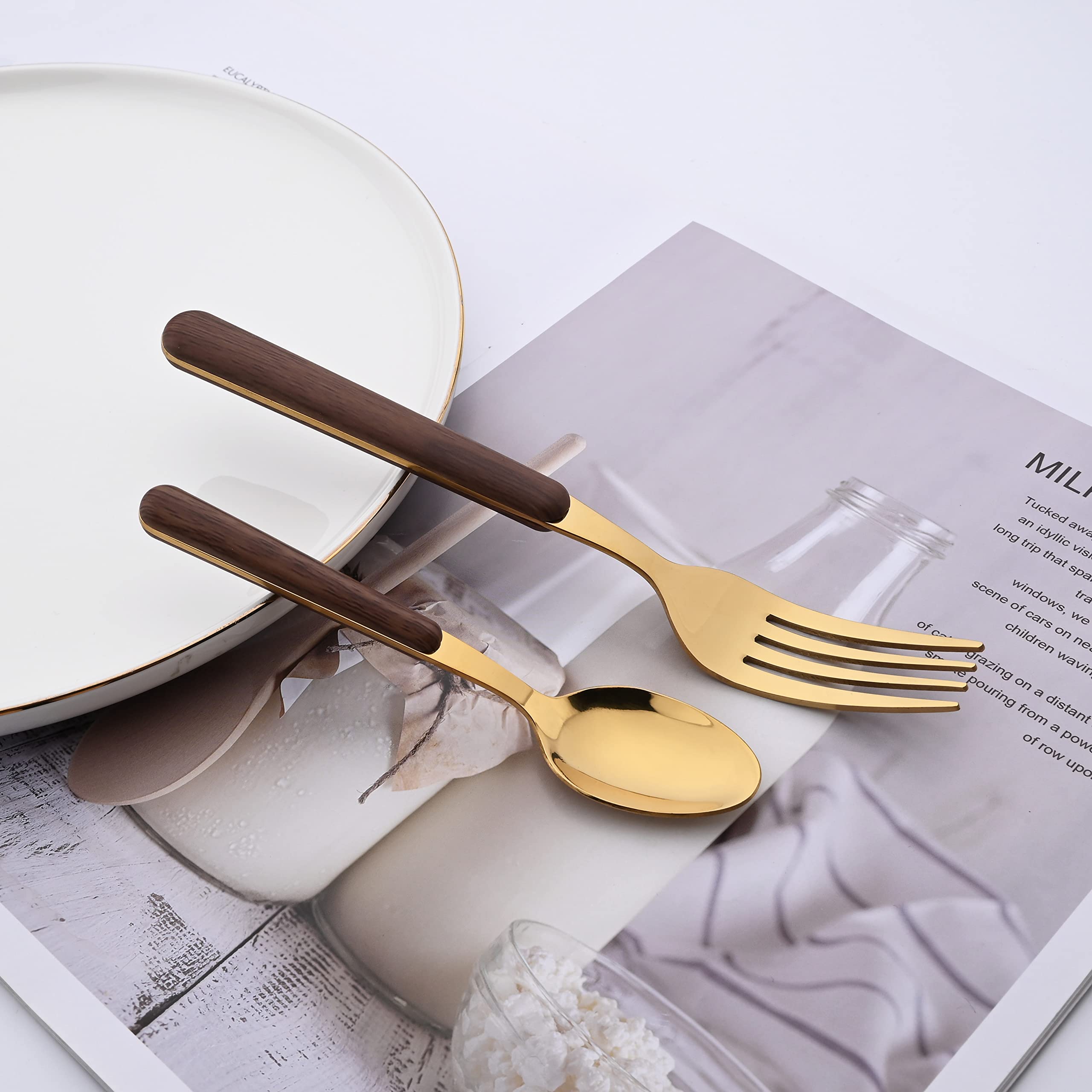 5-Piece Stainless Steel Silverware Set with Faux Wooden Handle - Retro Style Flatware Cutlery Set for Home & Restaurant - Mirror Polished Brown Gold Utensils - Perfect for Dinner Parties, Wedding Gifts & Fine Dining