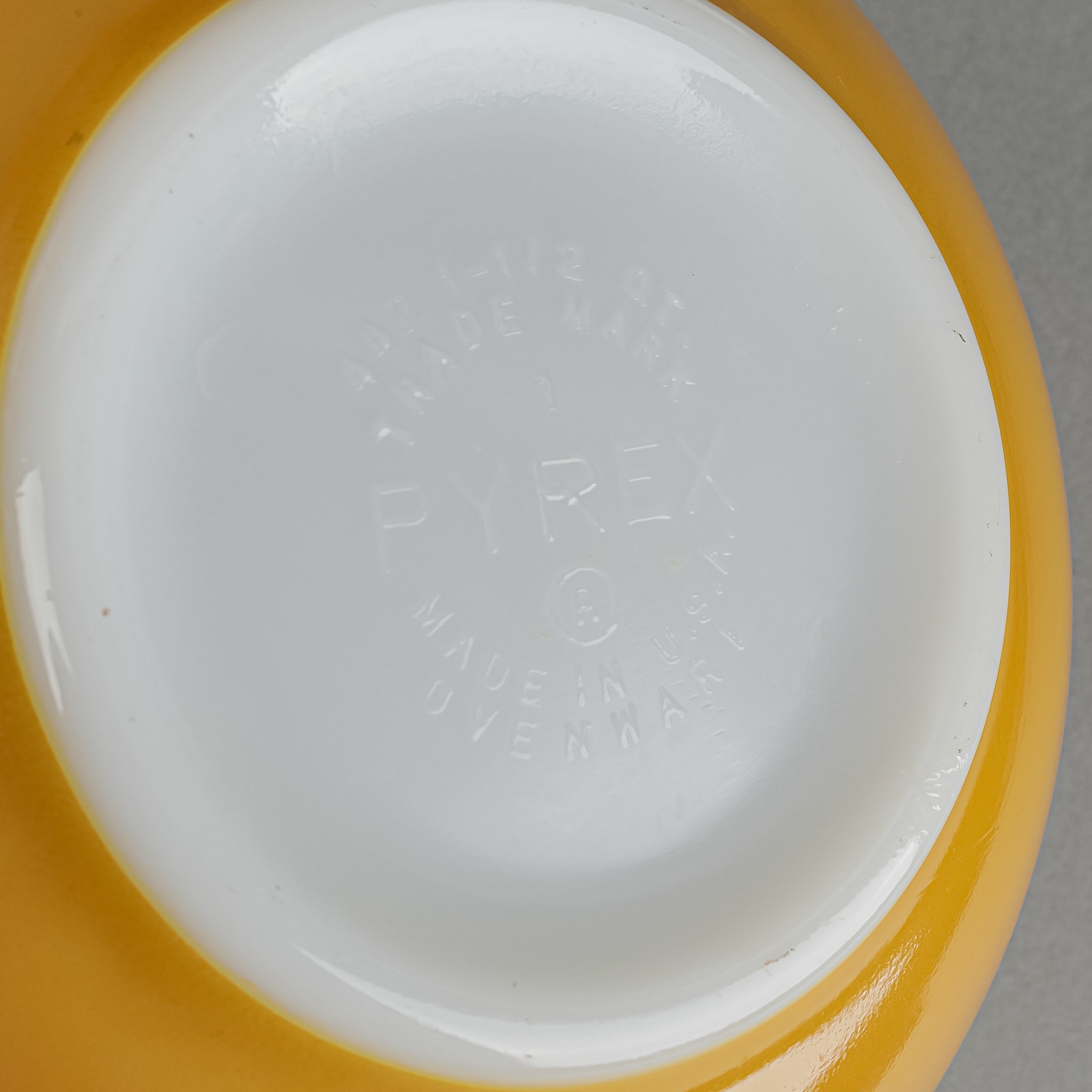 PYREX Butterfly Gold Cinderella Nesting Mixing Bowls Set of 4 - Durable Glass Bowls for Baking, Mixing & Food Prep - Perfect for Kitchen, Cooking & Entertaining