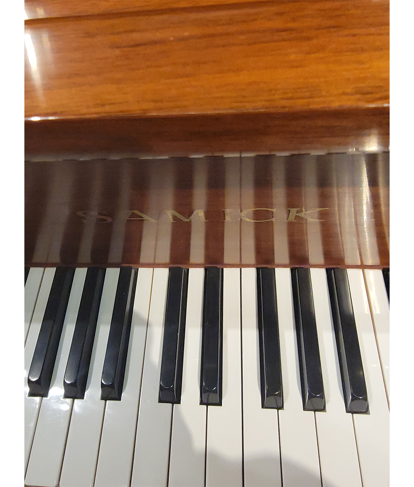 1988 Samick 4'7