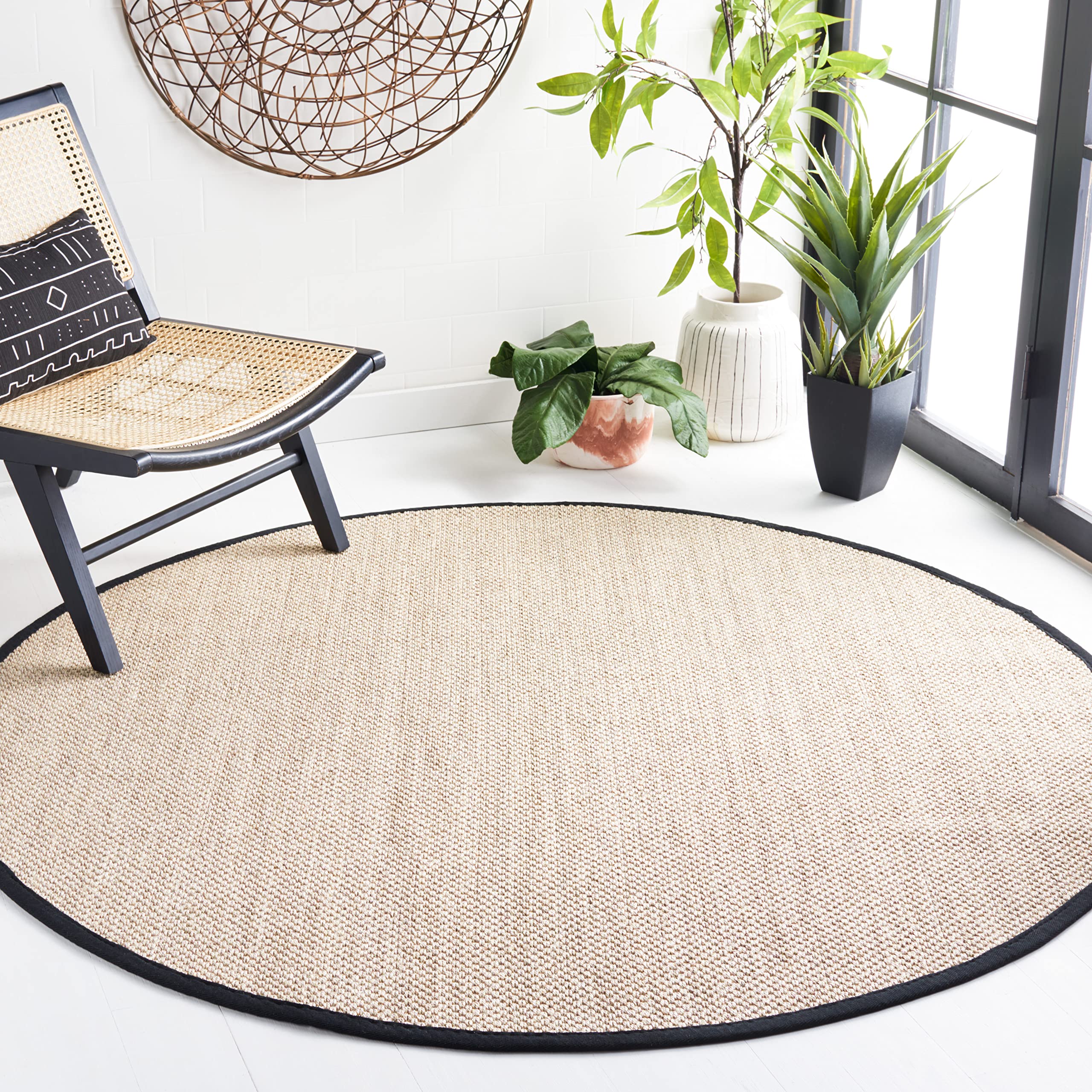 Safavieh Natural Fiber Collection 8' Round Area Rug - Marble & Black Sisal Border Design, Easy Care, Durable for High Traffic Areas | Perfect for Living Room, Bedroom, Dining Room & Home Office (NF143A)