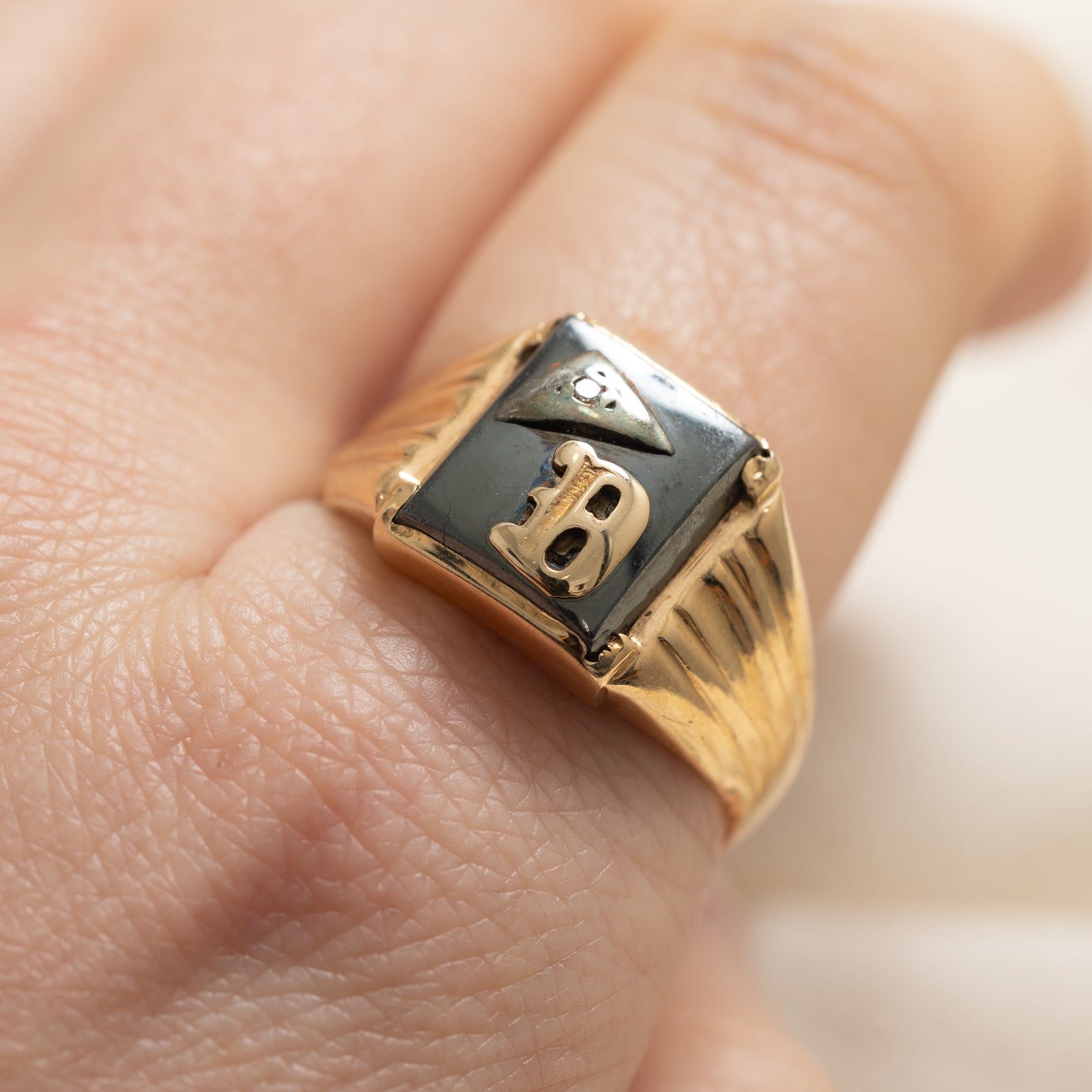 Hematite and Diamond 'D' Initial Signet Ring - 5.00ct Hematite, 0.01ct Diamond - Size 11.25 - Elegant Personalized Jewelry for Men & Women - Perfect for Gifts, Engagements, and Special Occasions