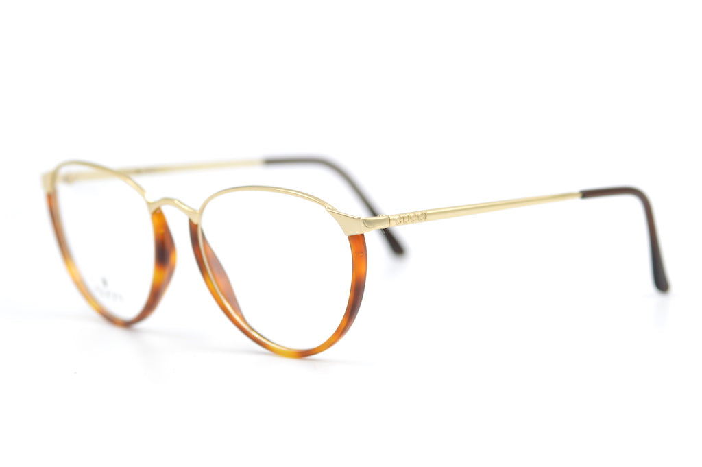 Original Title: Gucci 2326 97M   Optimized Title: **Gucci 2326 97M Sunglasses – Luxury Designer Shades for Men & Women, UV Protection, Stylish Aviator Frames – Perfect for Travel, Driving & Fashion Outfits**