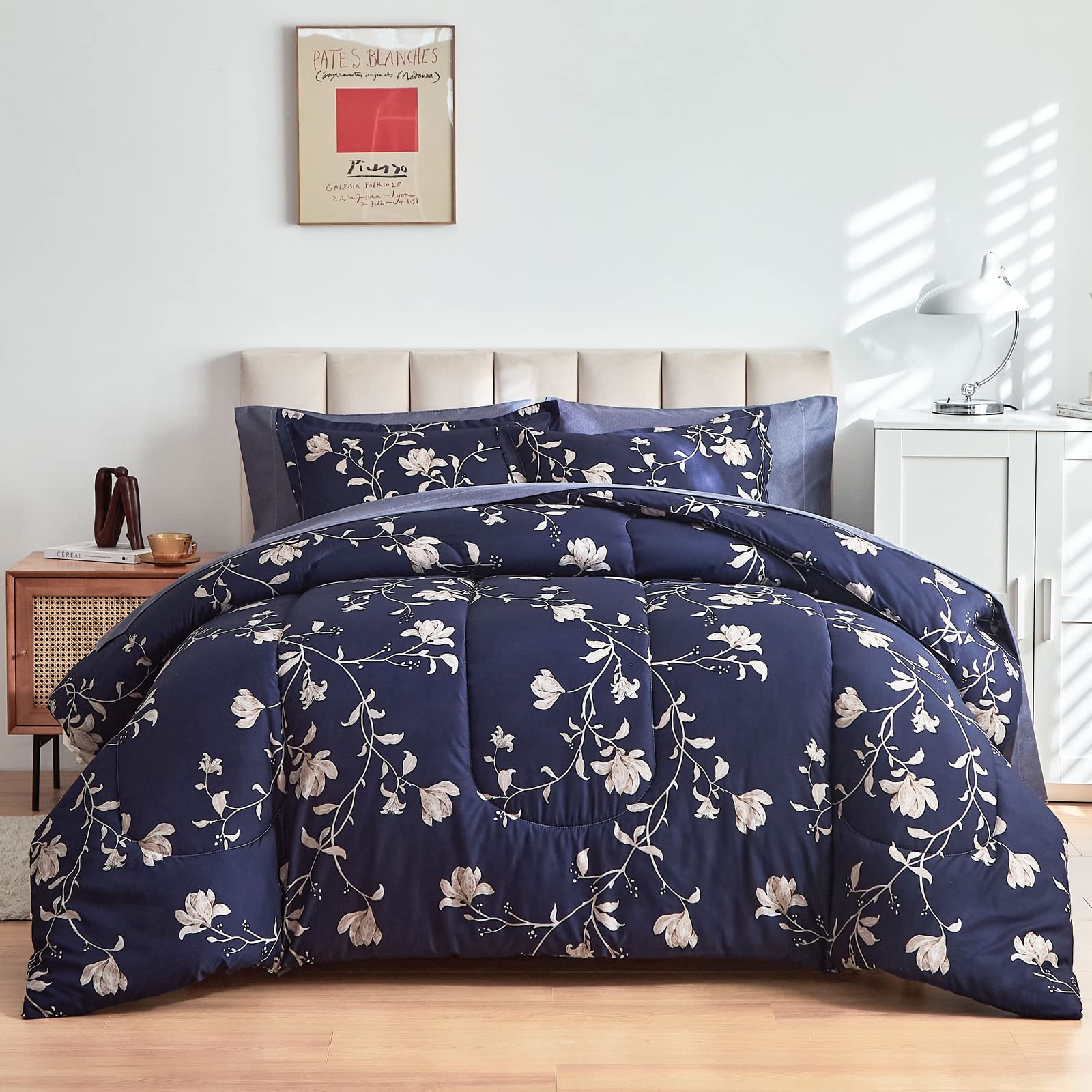 AIKASY 7-Piece King Size Floral Comforter Bed in a Bag Set - Navy Blue Bedding Set Includes 1 Comforter, 2 Pillow Shams, 1 Flat Sheet, 1 Fitted Sheet & 2 Pillowcases - Perfect for Master Bedroom, Guest Room & Vacation Homes