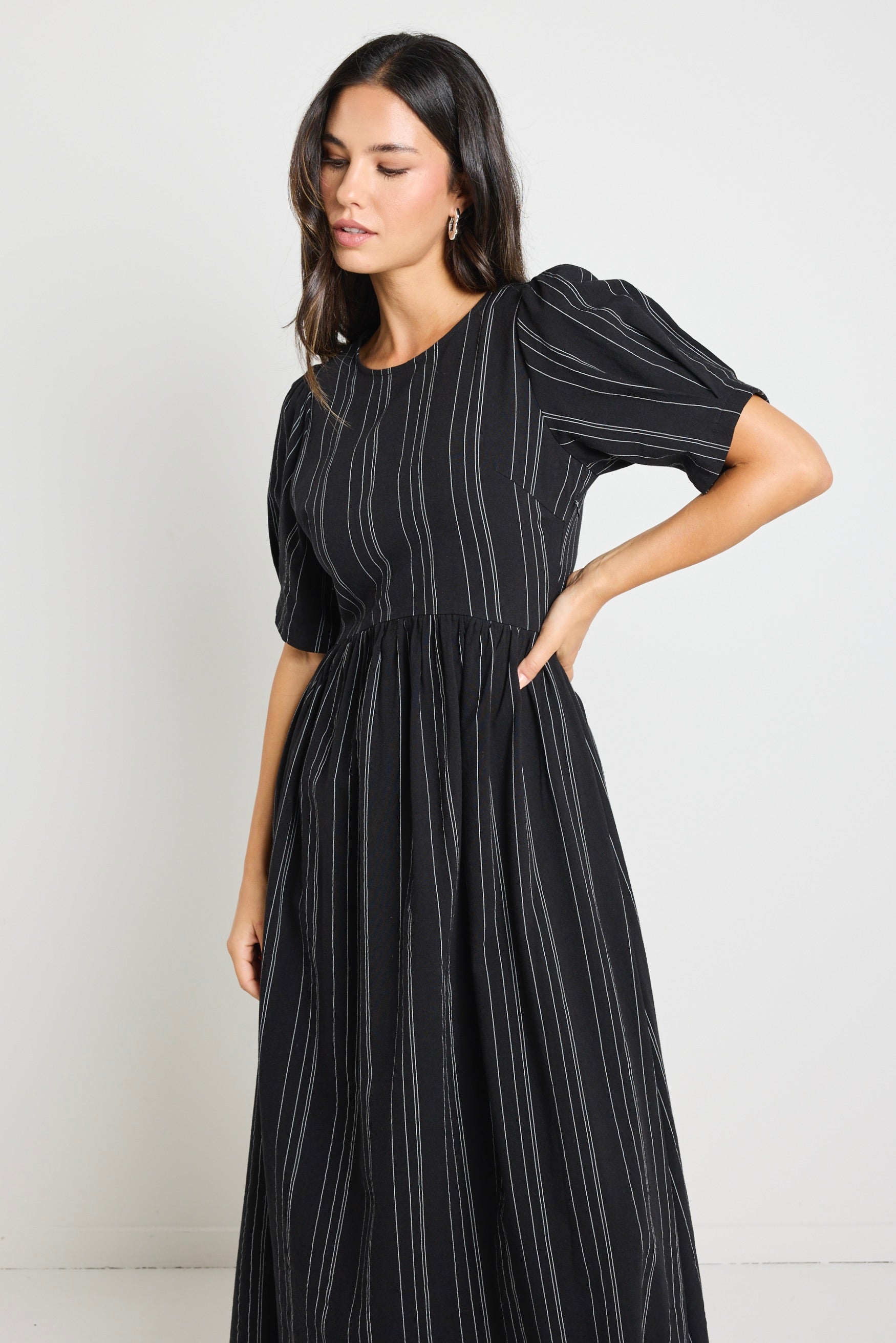 Black Stripe Short Sleeve Relaxed Midi Dress for Women - Casual Summer Beach Wear & Vacation Outfit