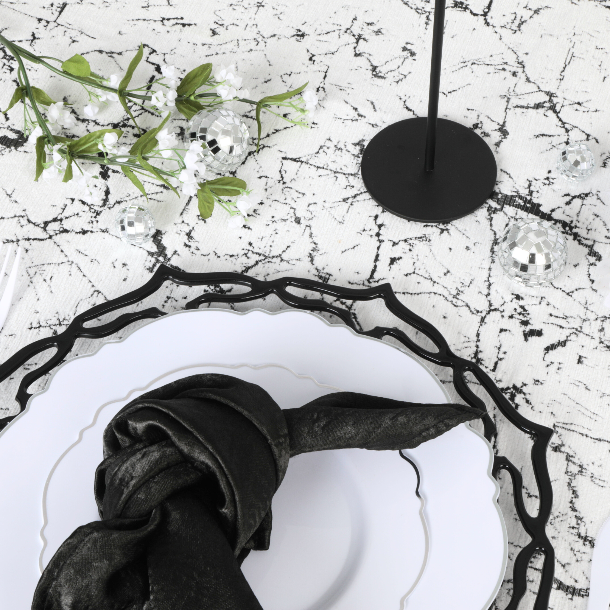 Elegant Marble Reversible Jacquard Tablecloth 90x132 Inches Rectangle - Shimmer Black for Dining Table, Wedding, Party & Home Decor