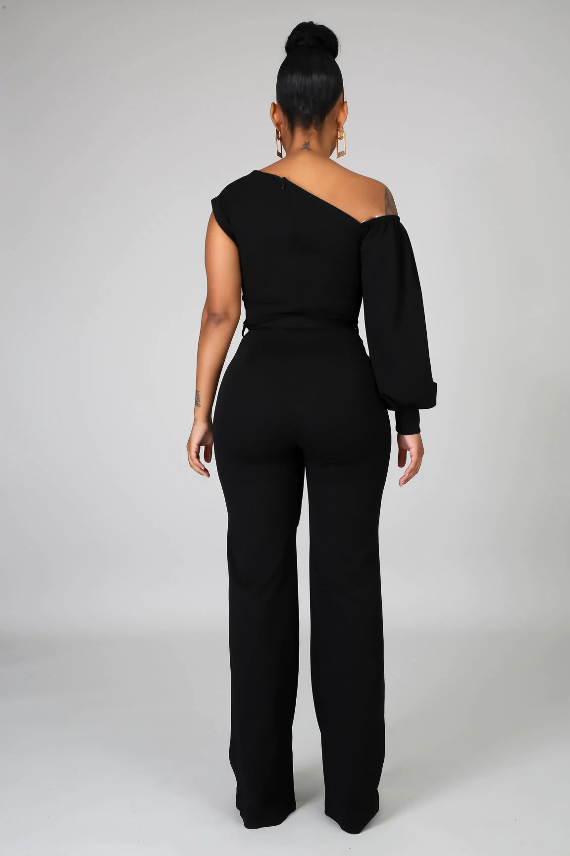 Stylish Black Jumpsuit for Women - Trendy One-Piece Romper with Pockets | Perfect for Casual Outings, Parties & Date Nights